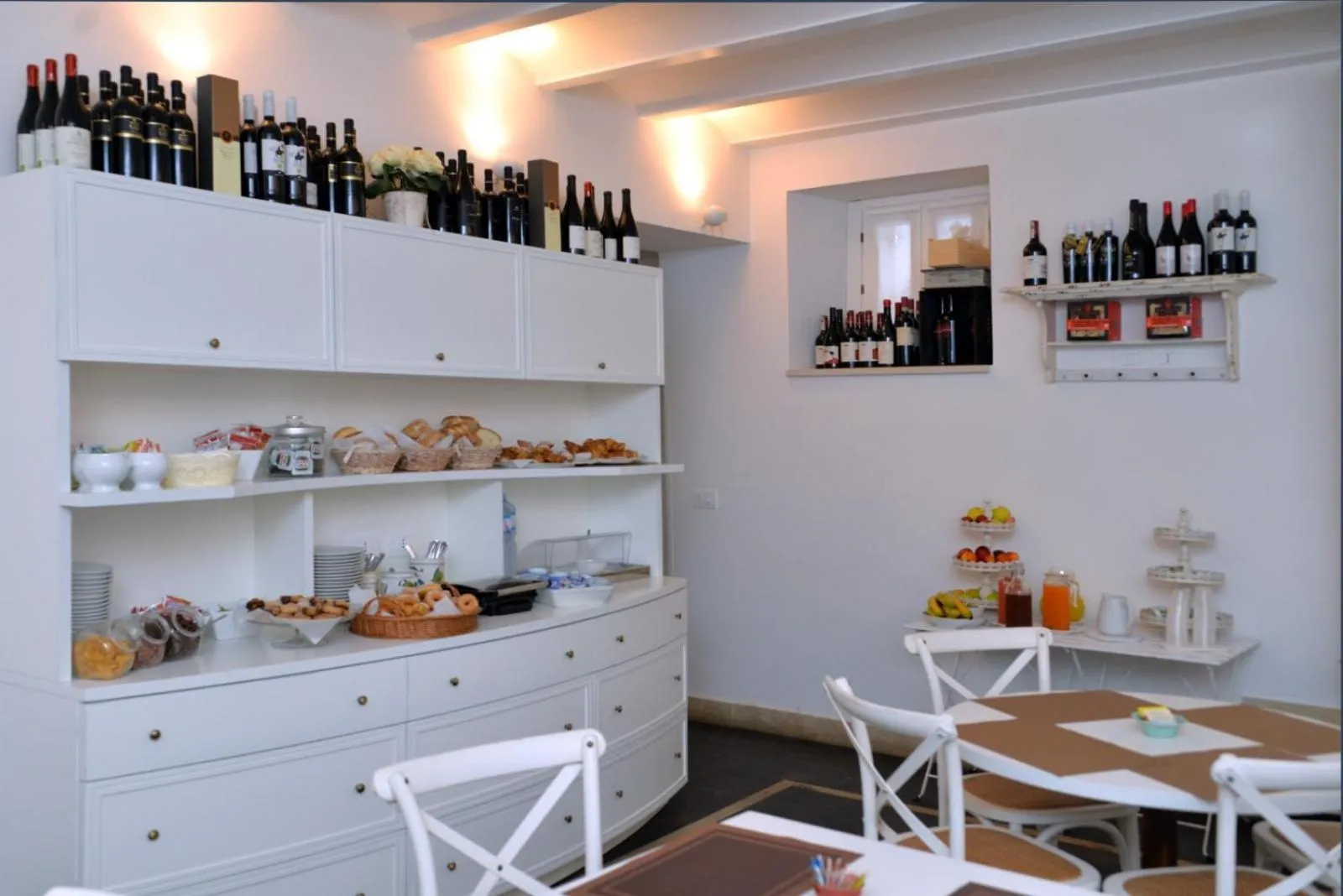 Italian breakfast in Hotel Gargallo