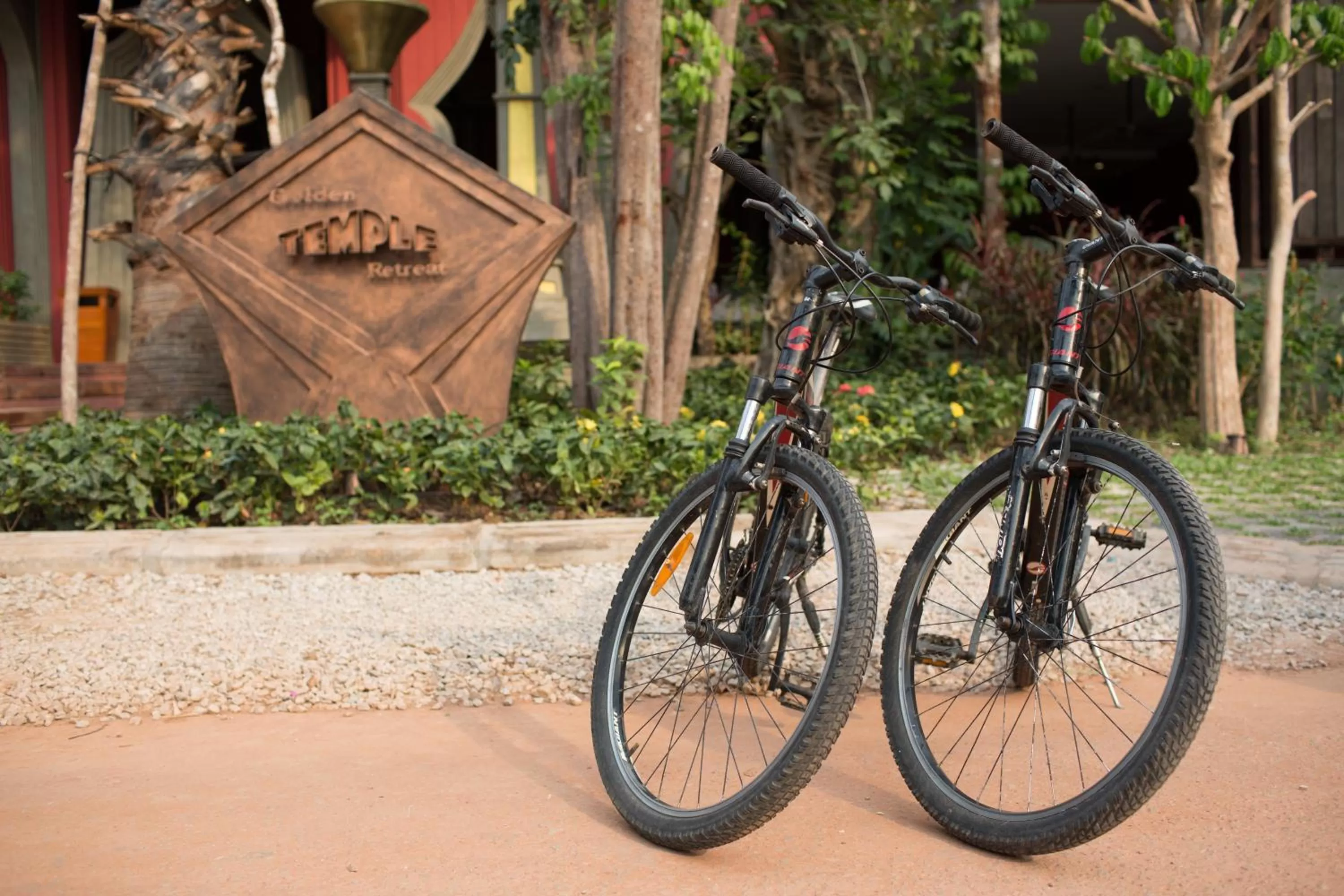 Facade/entrance in Golden Temple Retreat