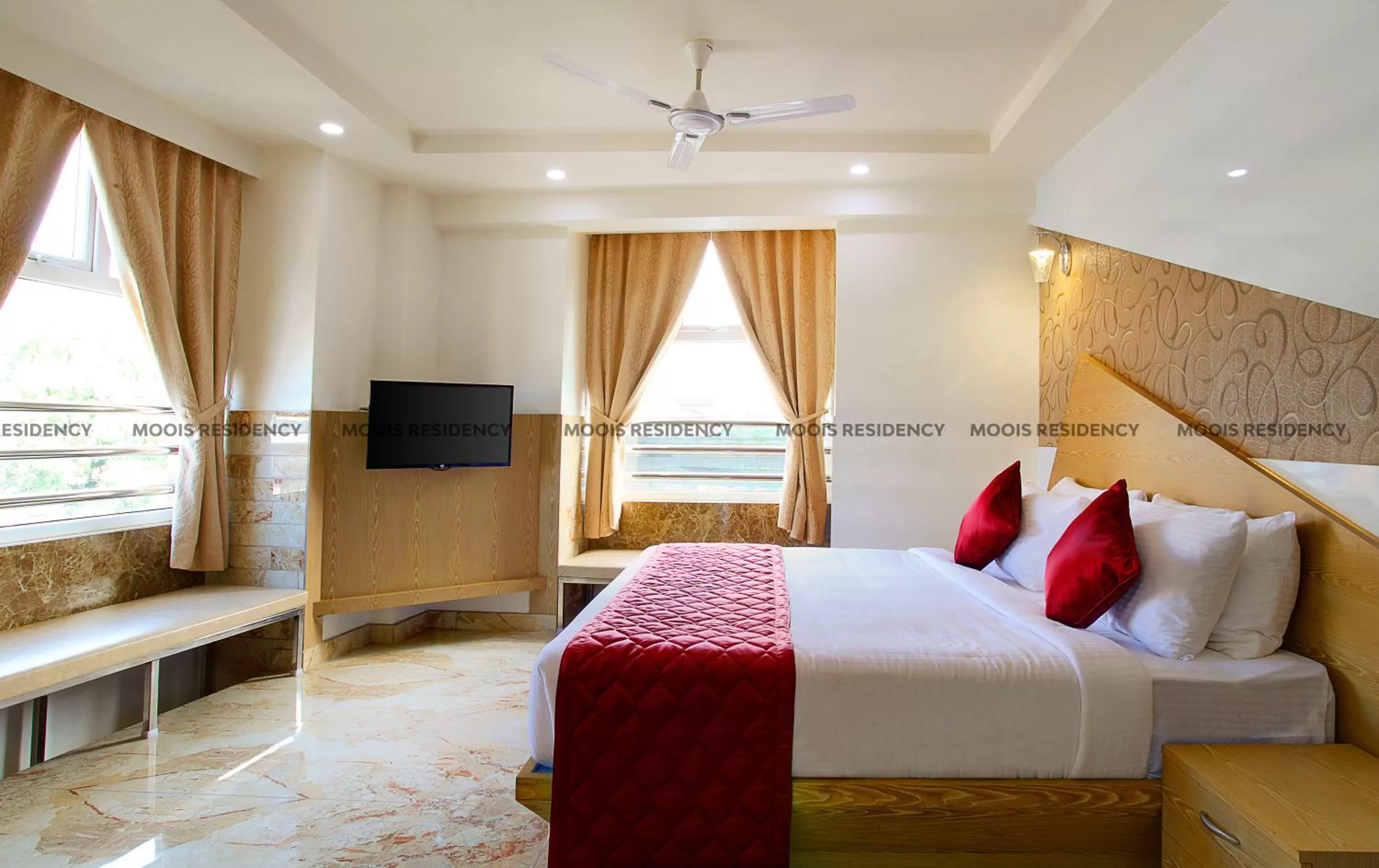 Bed in Moois Residency