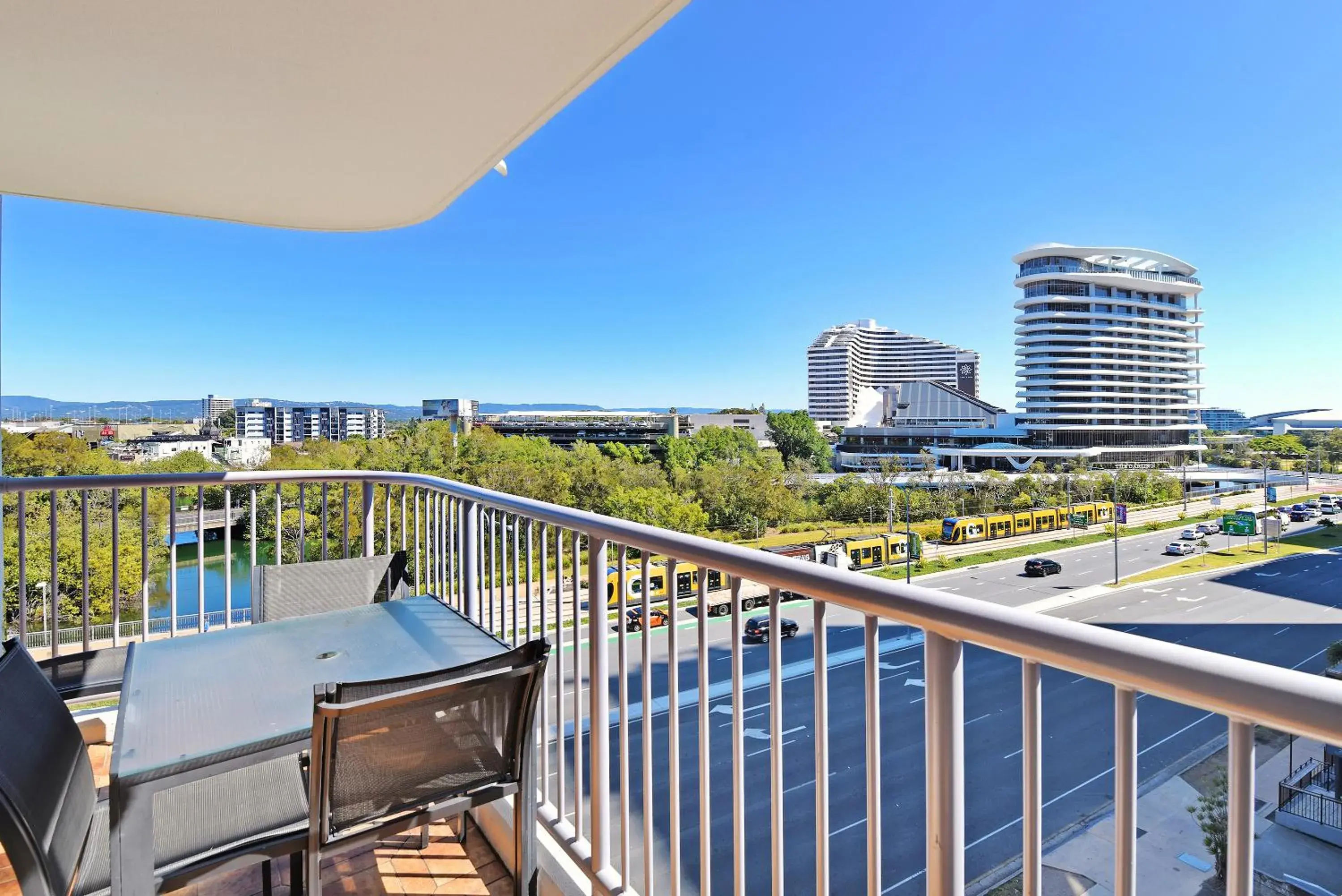 Broadbeach Travel Inn Apartments Broadbeach Travel Inn Apartments