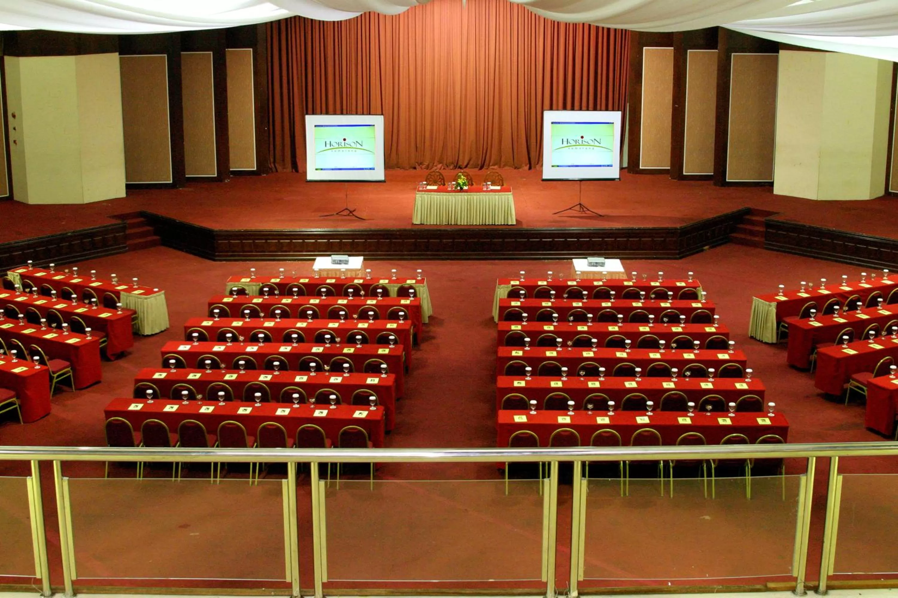 Balcony/Terrace in Grand Arkenso Park View
