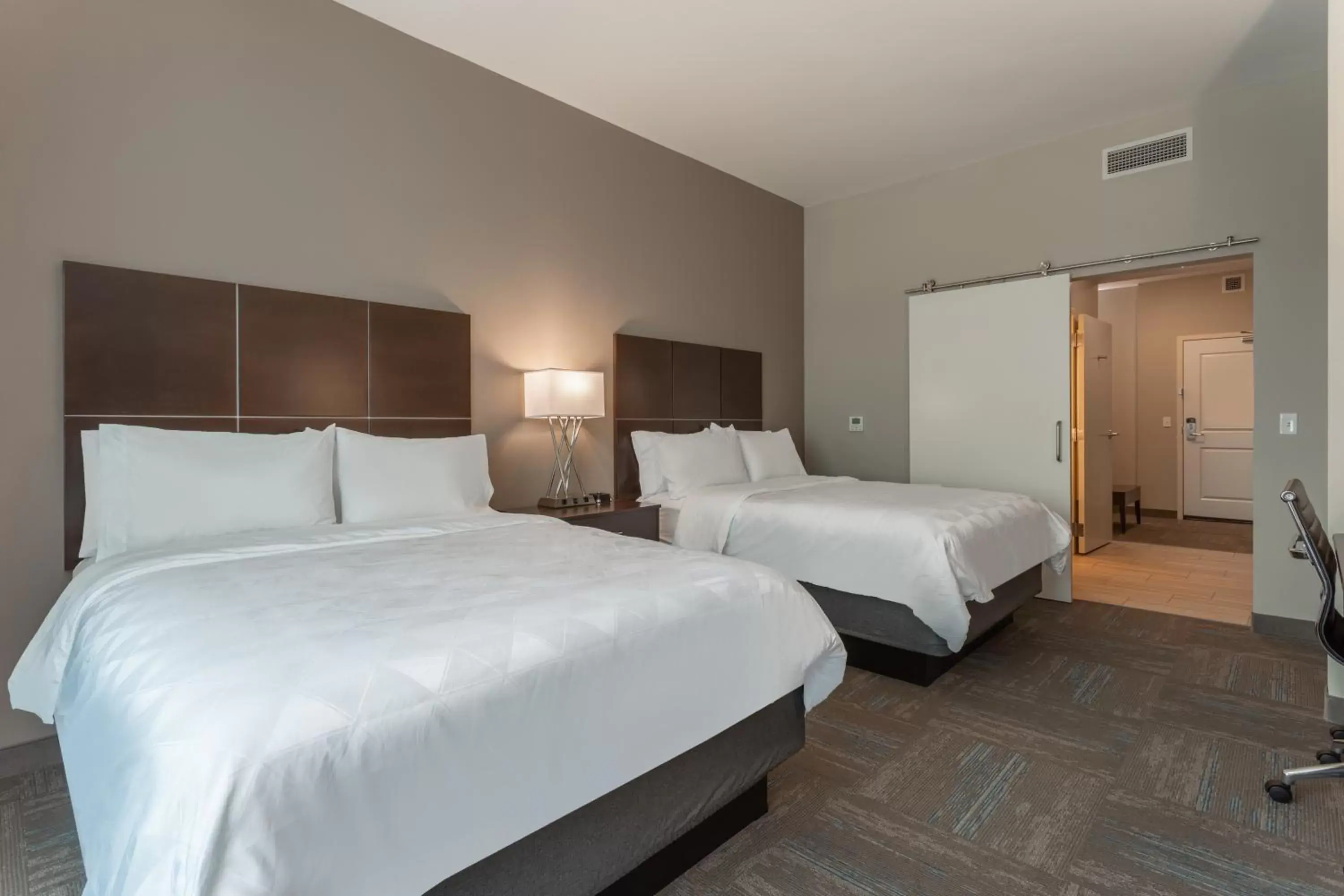 Standard Queen Room with Two Queen Beds - Communications Accessible in Holiday Inn & Suites - Jefferson City by IHG Standard Queen Room with Two Queen Beds - Communications Accessible in Holiday Inn & Suites - Jefferson City by IHG