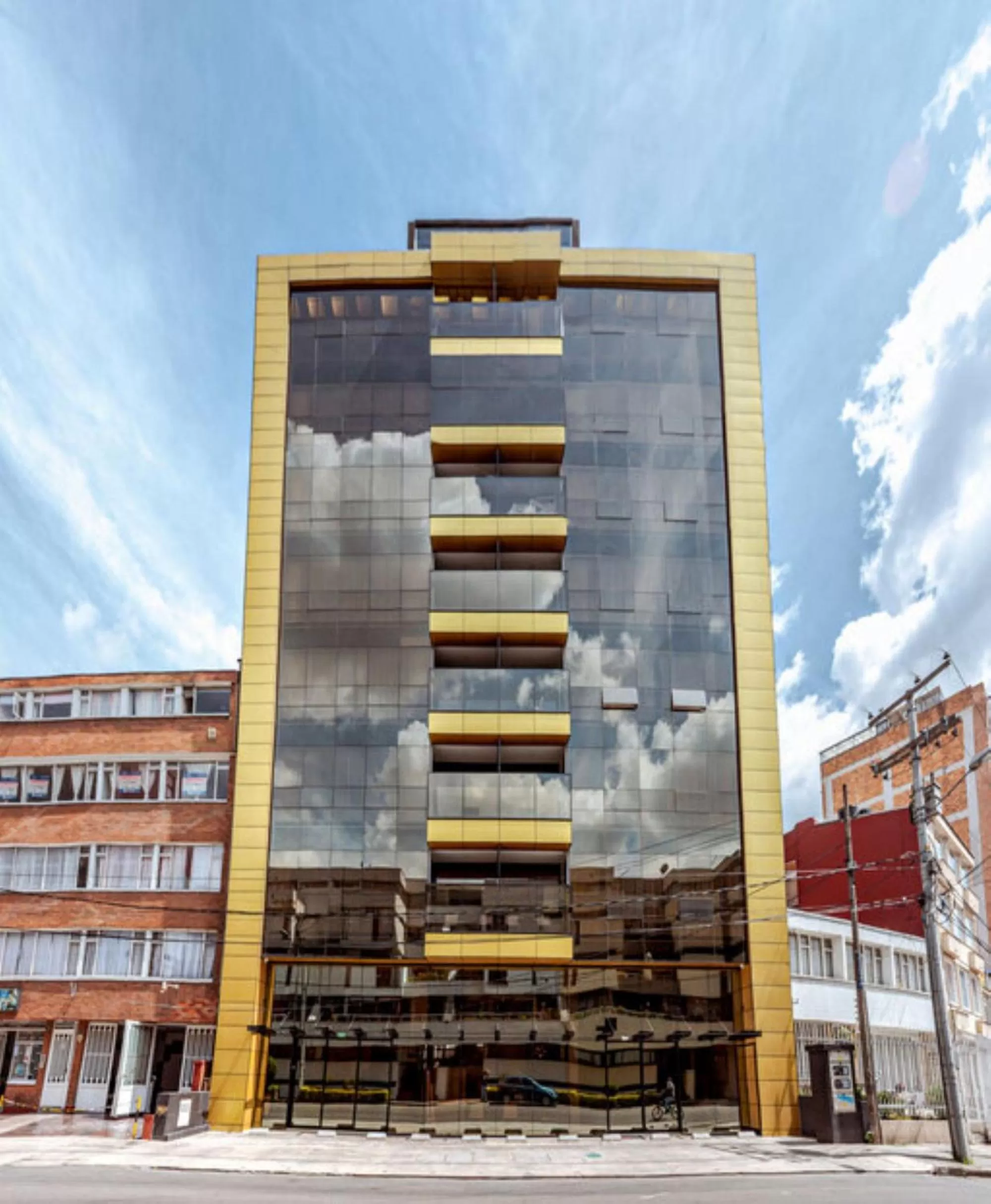 Property building in Hotel City Bog Corferias