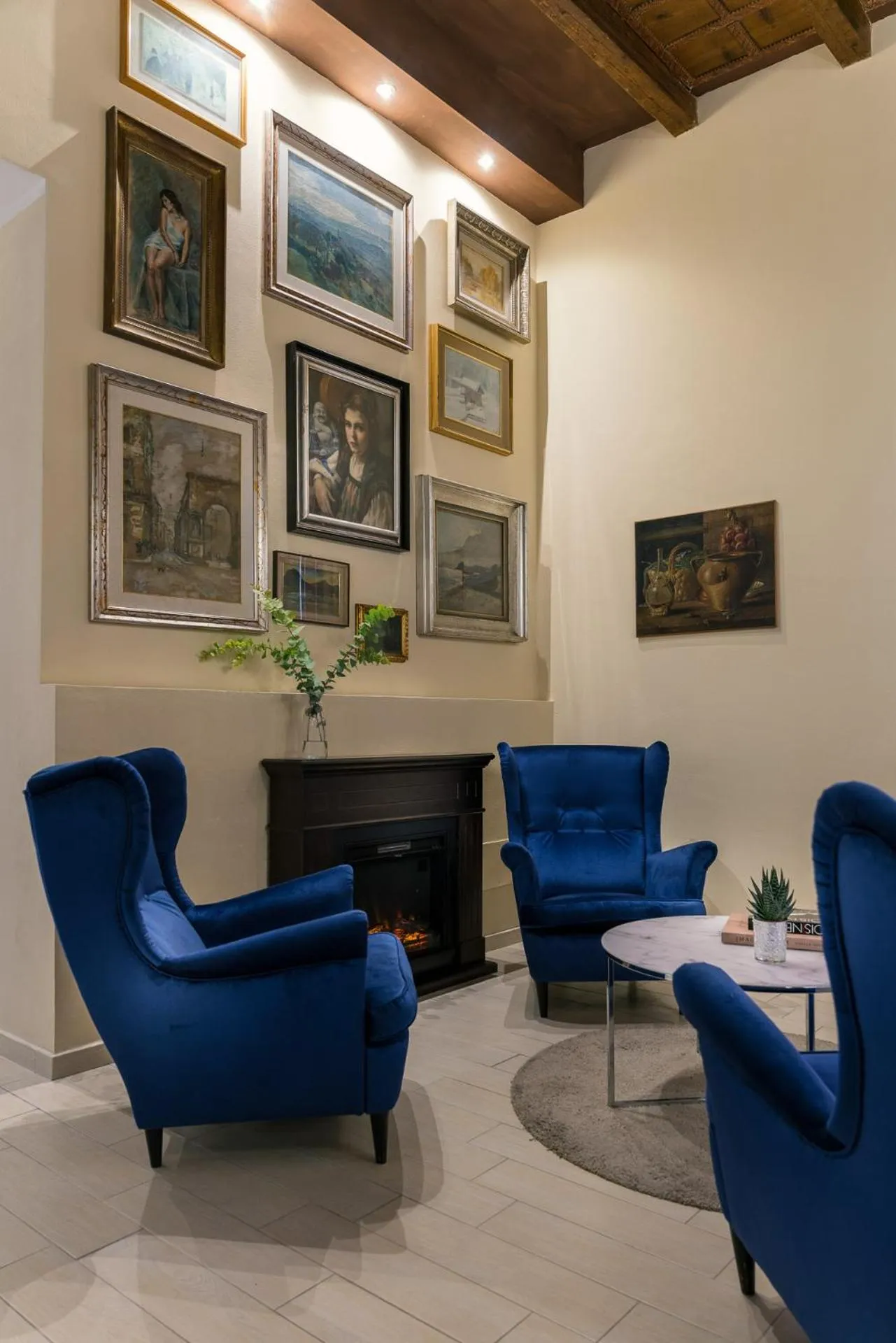 Living room in Albergo Rossini 1936 Small & Charming