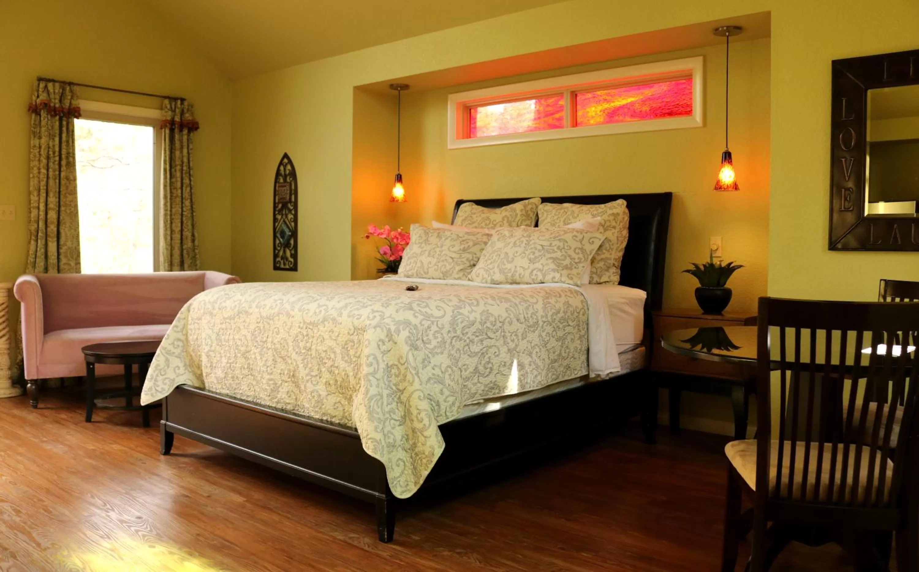 Bed in The Grand Treehouse Resort