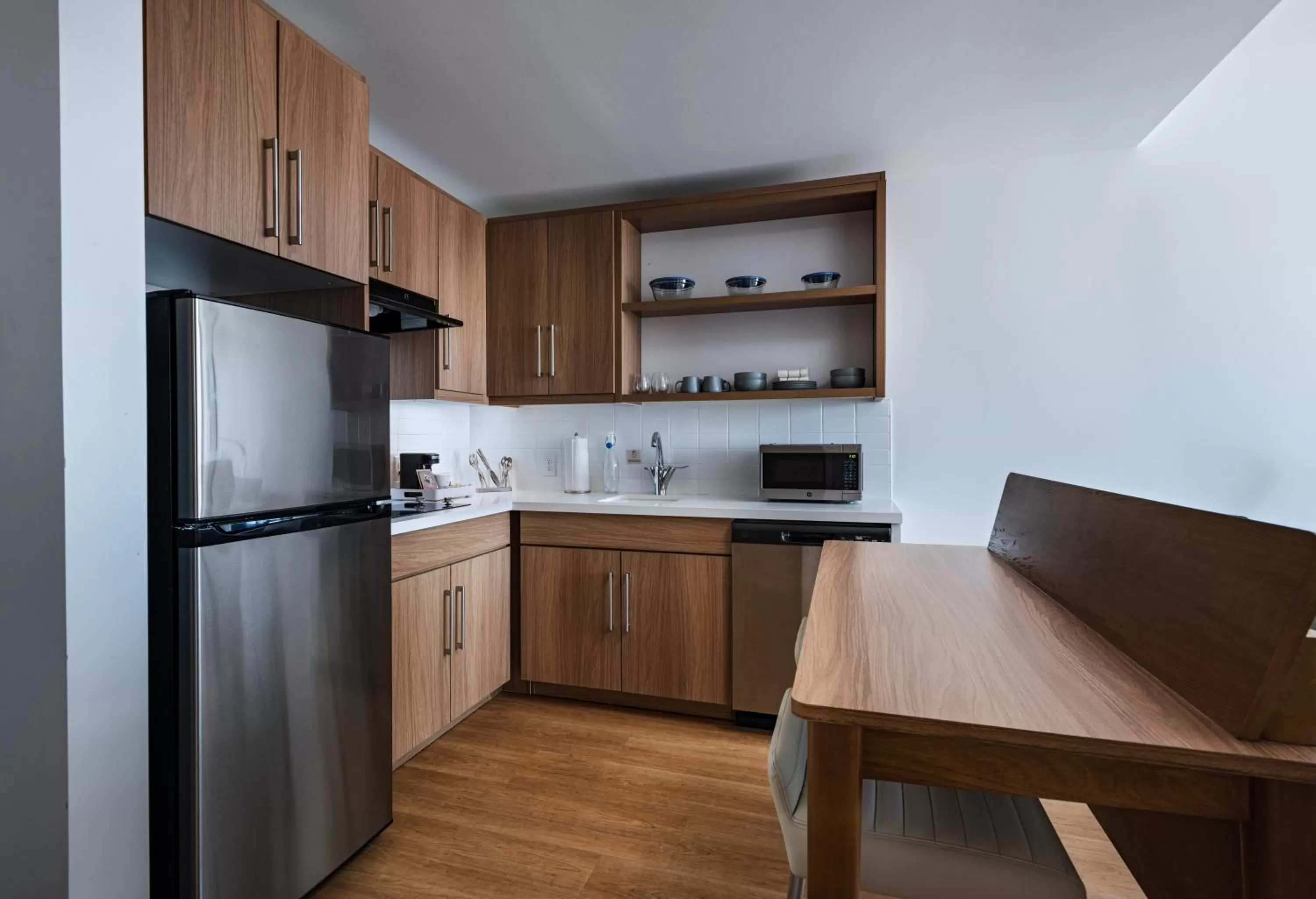 kitchen in Element Dallas Las Colinas