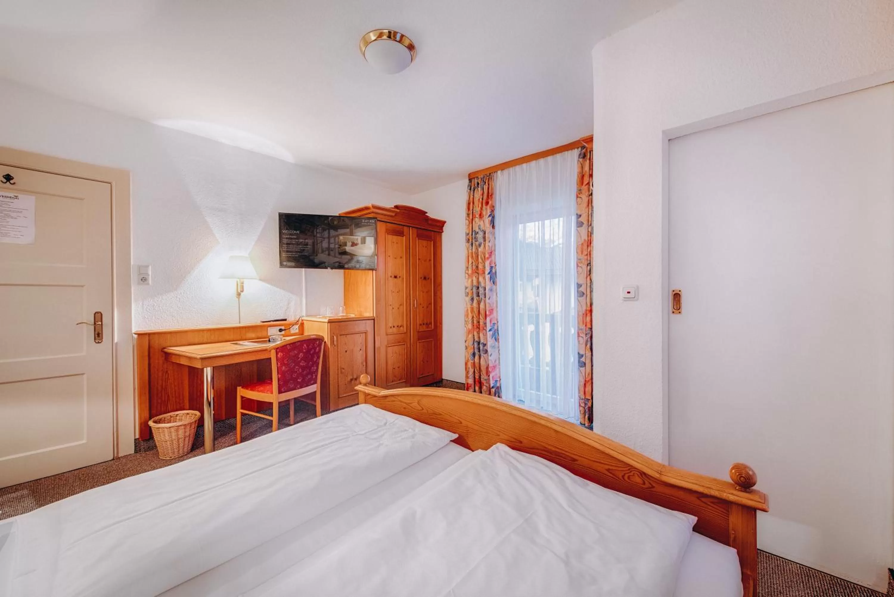 Standard Double Room in Weidegg - Hotel Garni