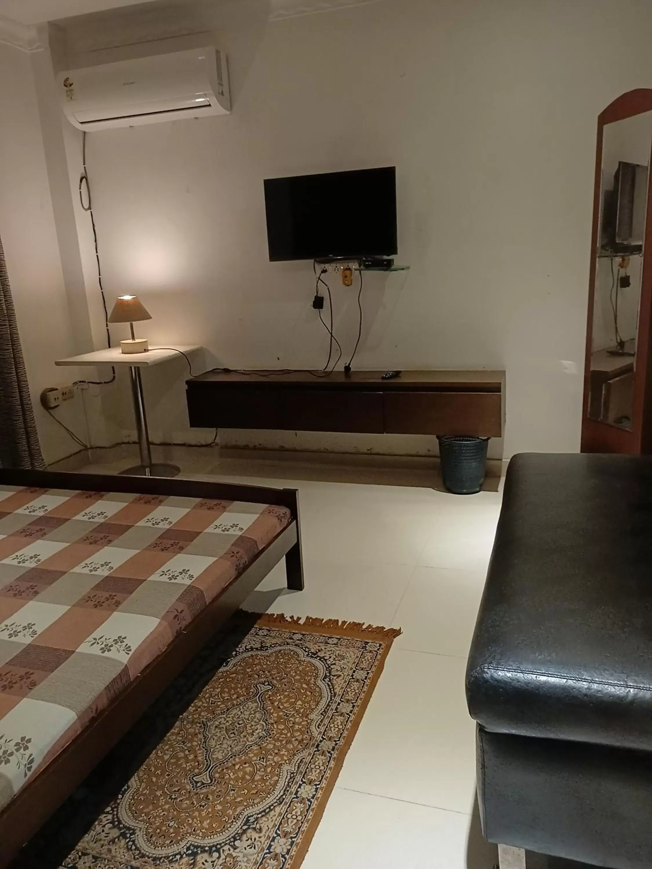 Superior Double Room in APURBA'S PENSIONE DISPUR Superior Double Room in APURBA'S PENSIONE DISPUR