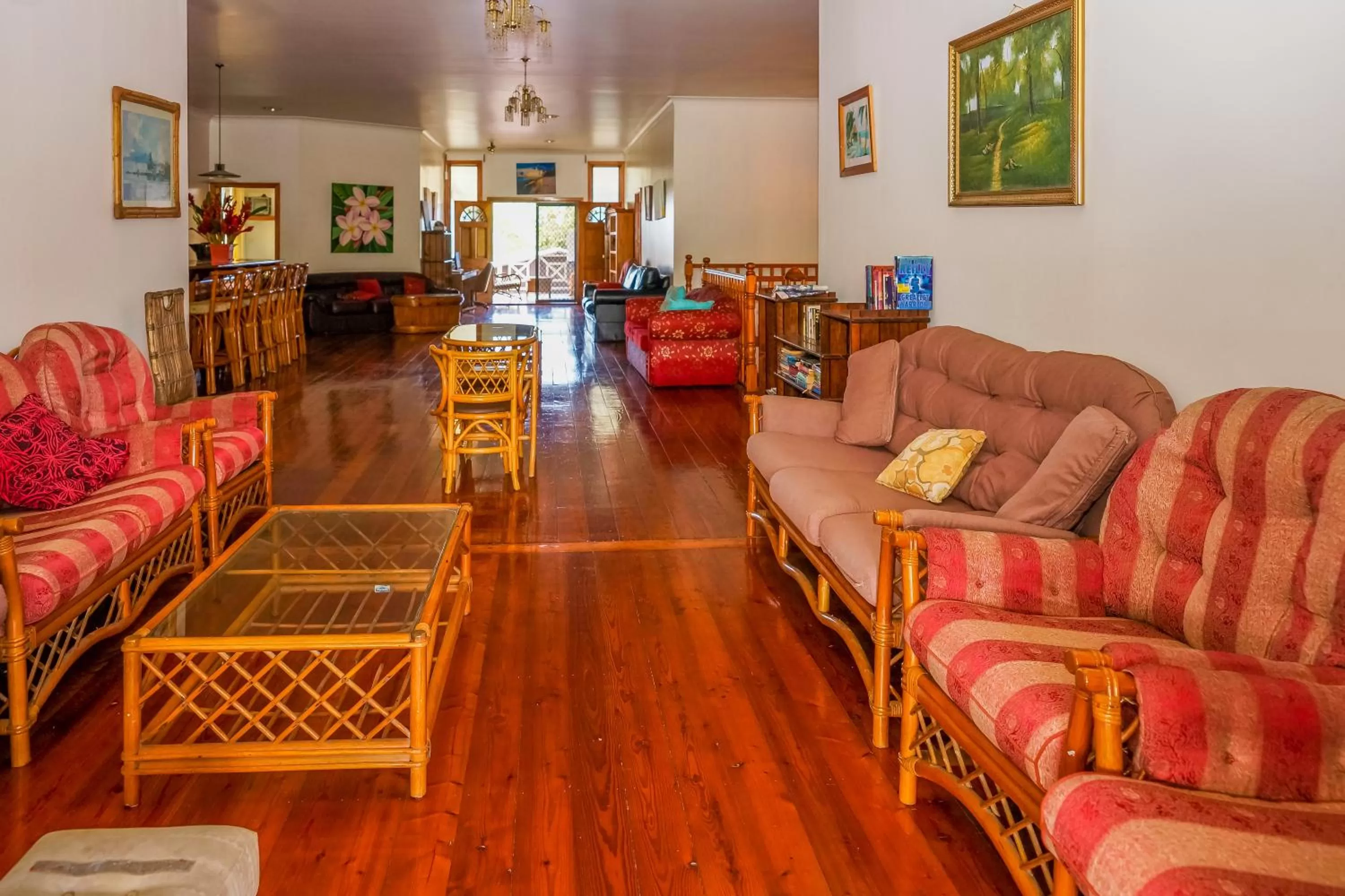 Property building in Lynn's Getaway Hotel