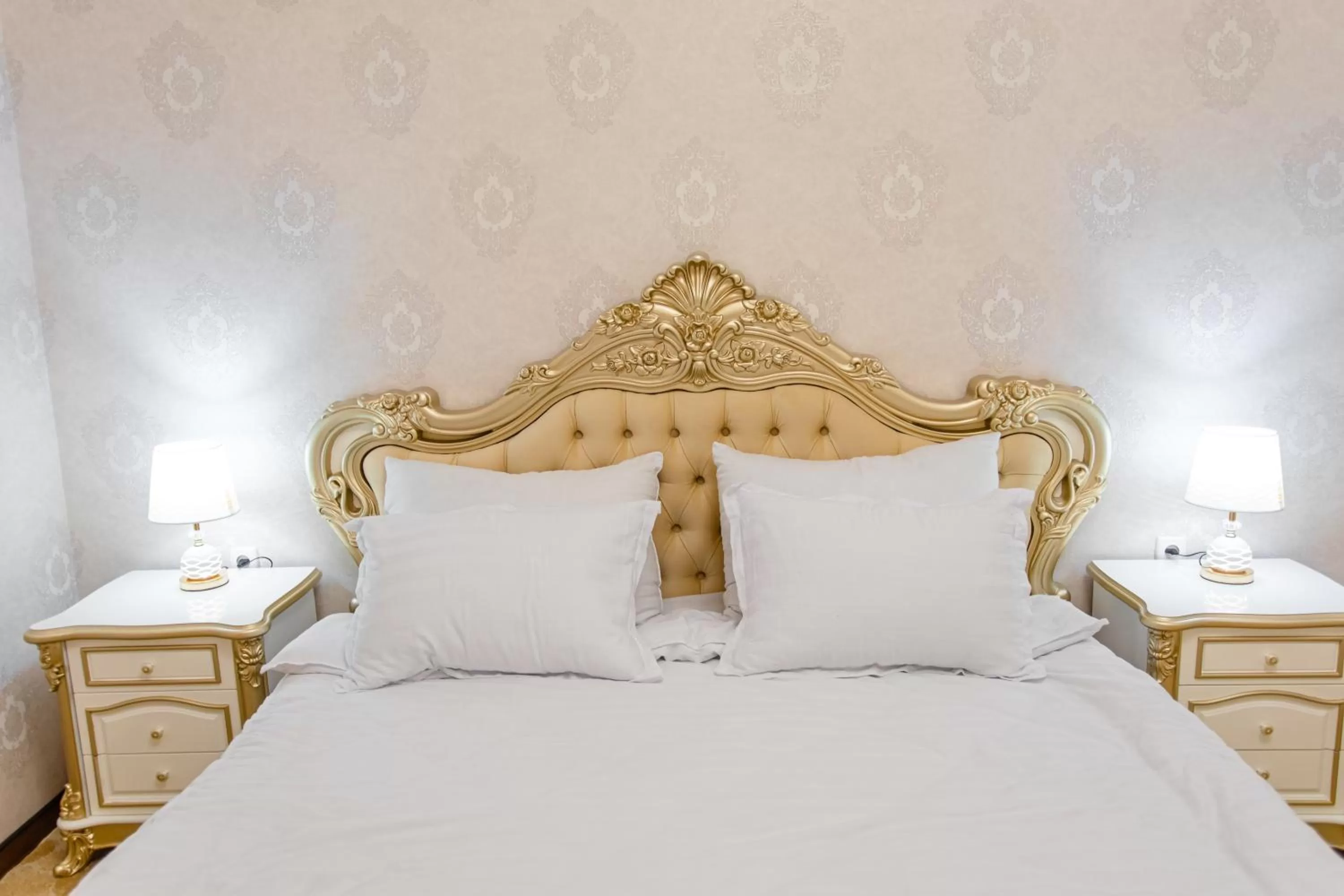 Bed in Diyor Gold Hotel