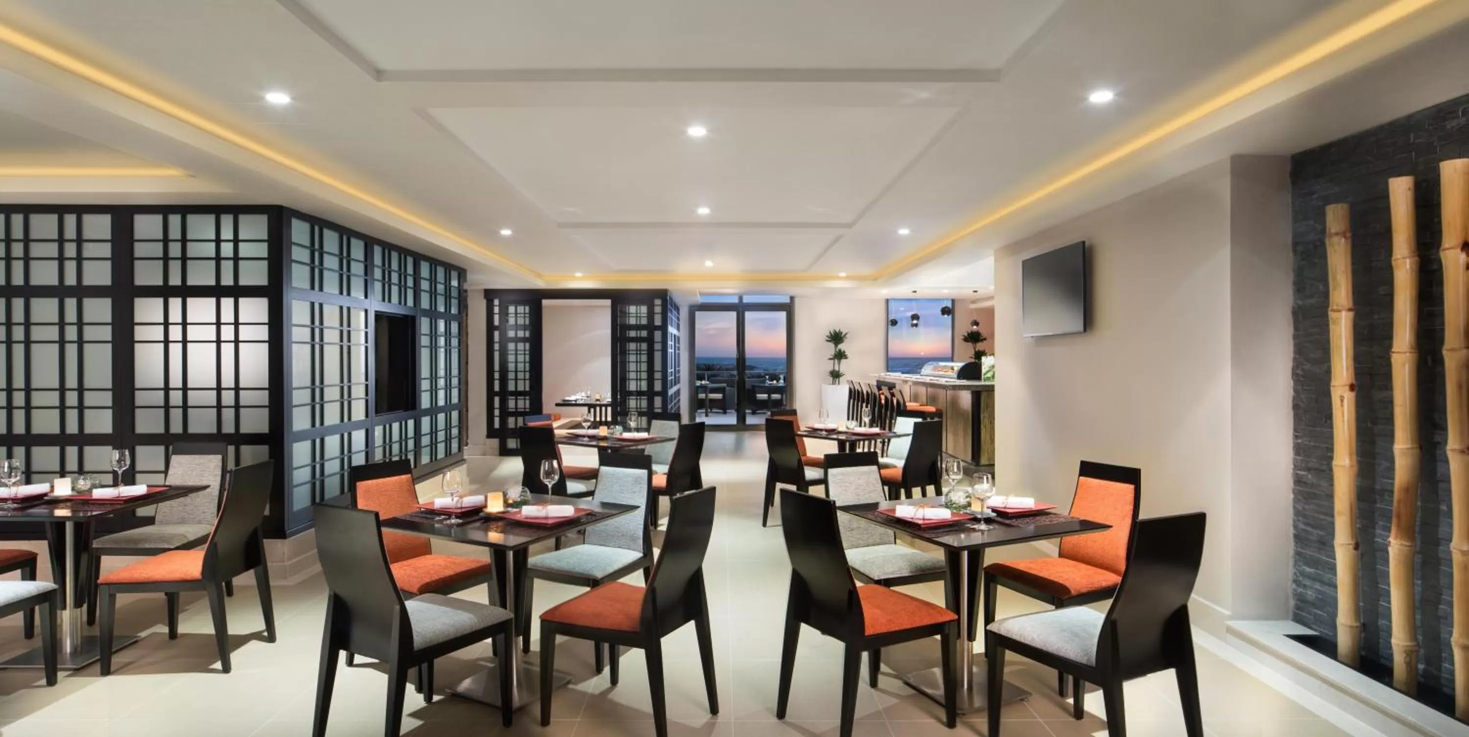 Restaurant/places to eat in Bahi Ajman Palace Hotel