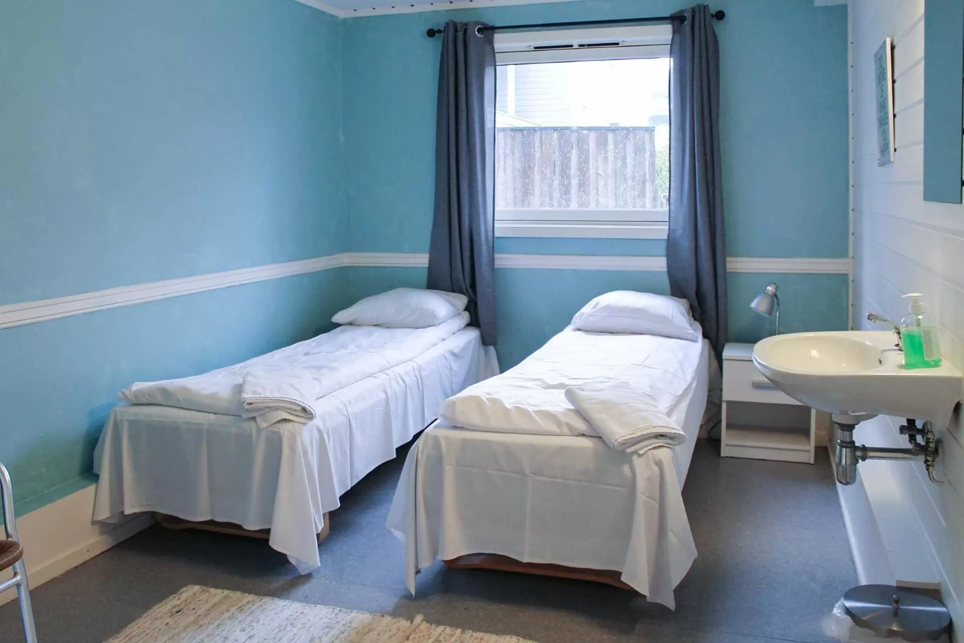 Photo of the whole room, Bed in Stavanger Bed & Breakfast