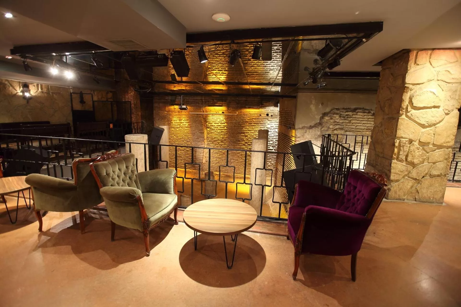 Restaurant/places to eat in Antik Hotel Istanbul