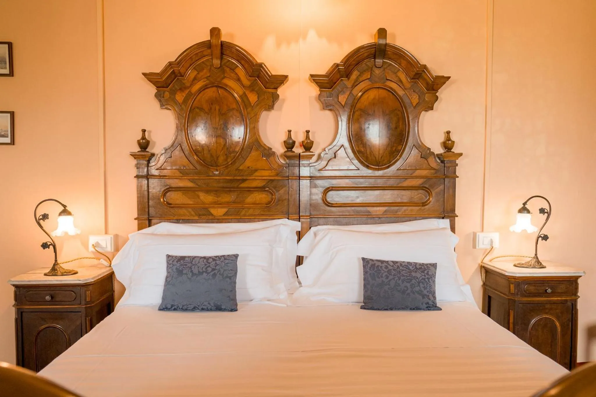 Bed in Albergo Real Castello