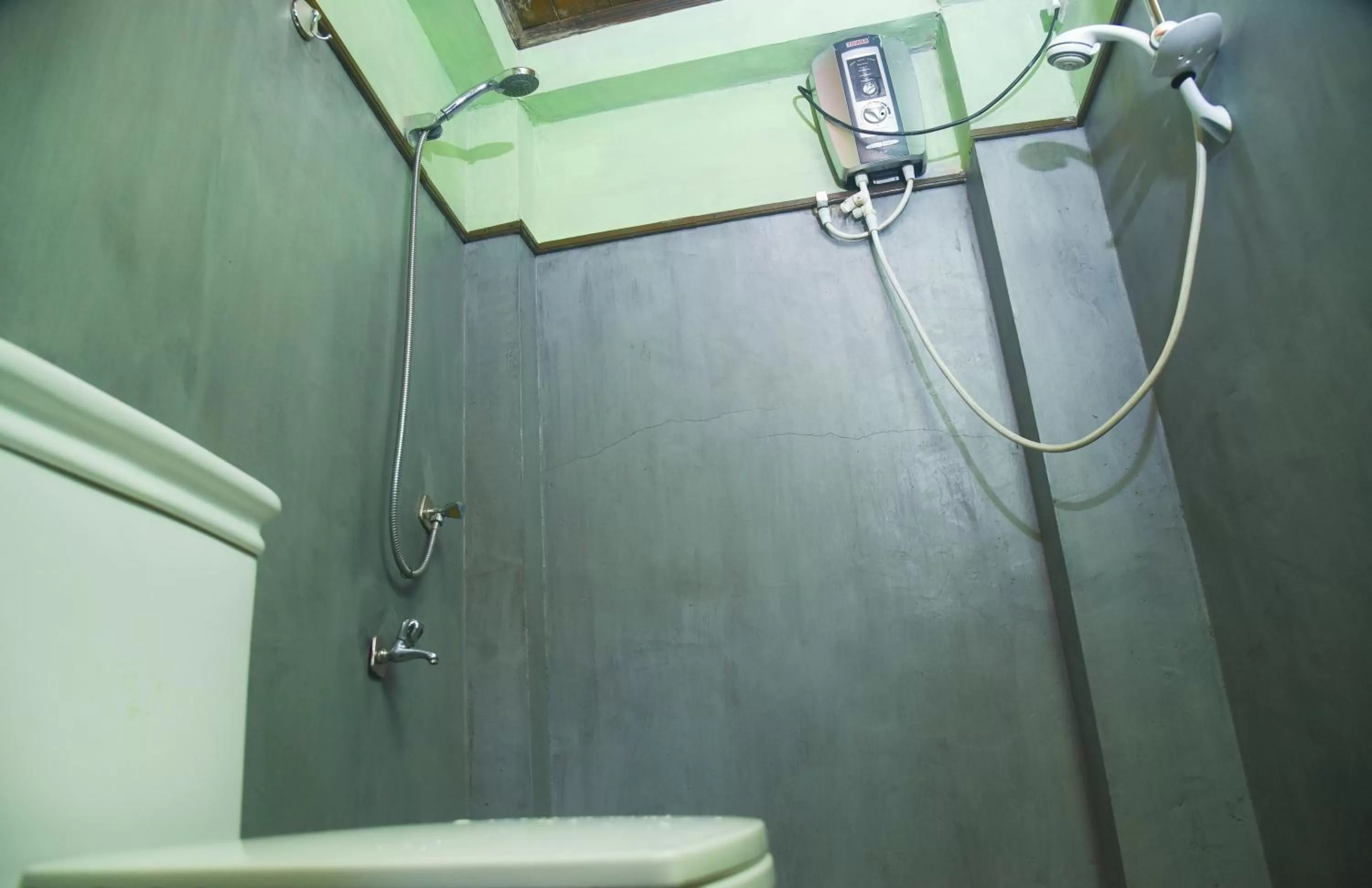 Bathroom in Madushanka Resort