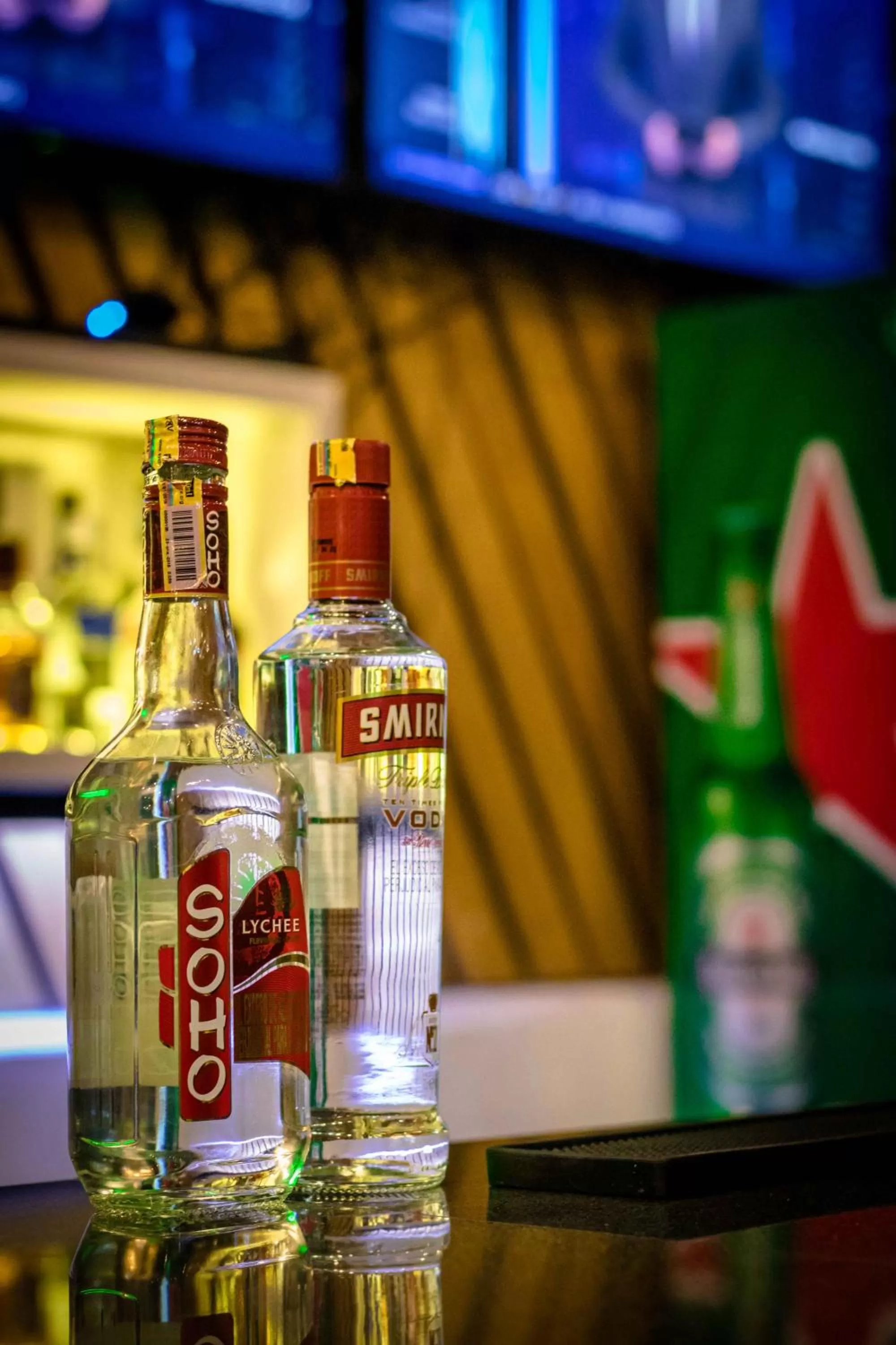 Drinks in Lleras Green Hotel