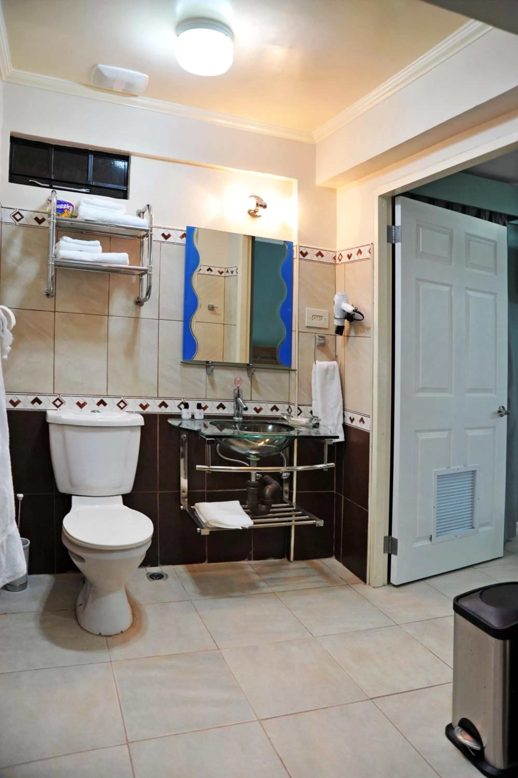 Bathroom in Culture Crossroads Inn