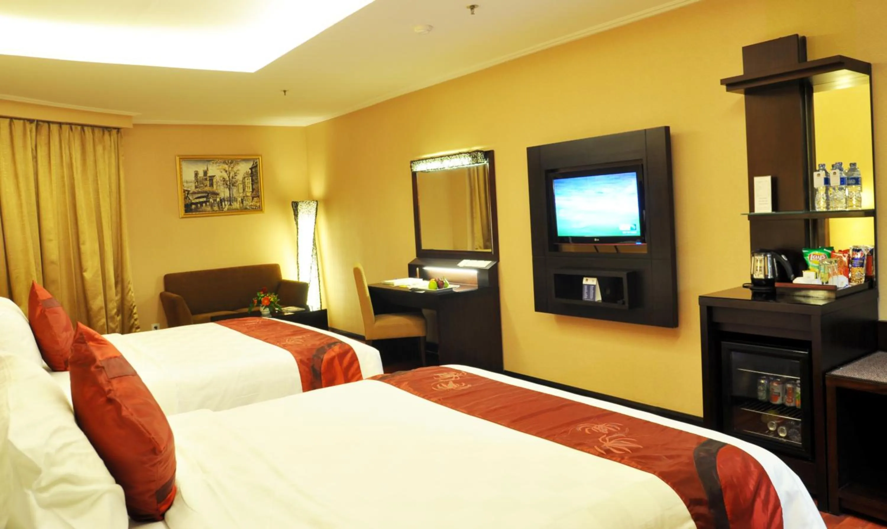 Shower, Bed in Best Western Mangga Dua Hotel & Residence