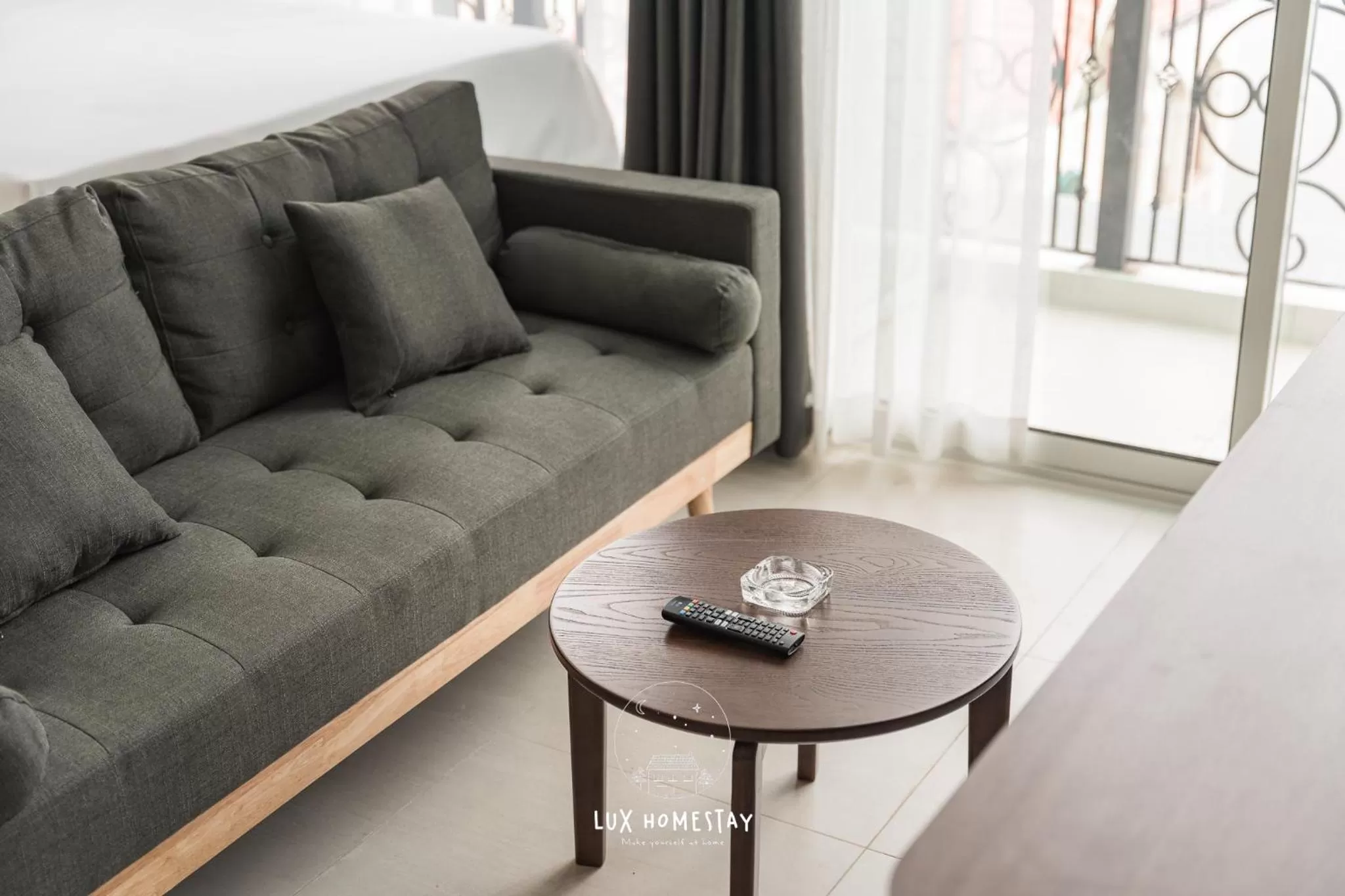 Living room in Lux Westlake Studio