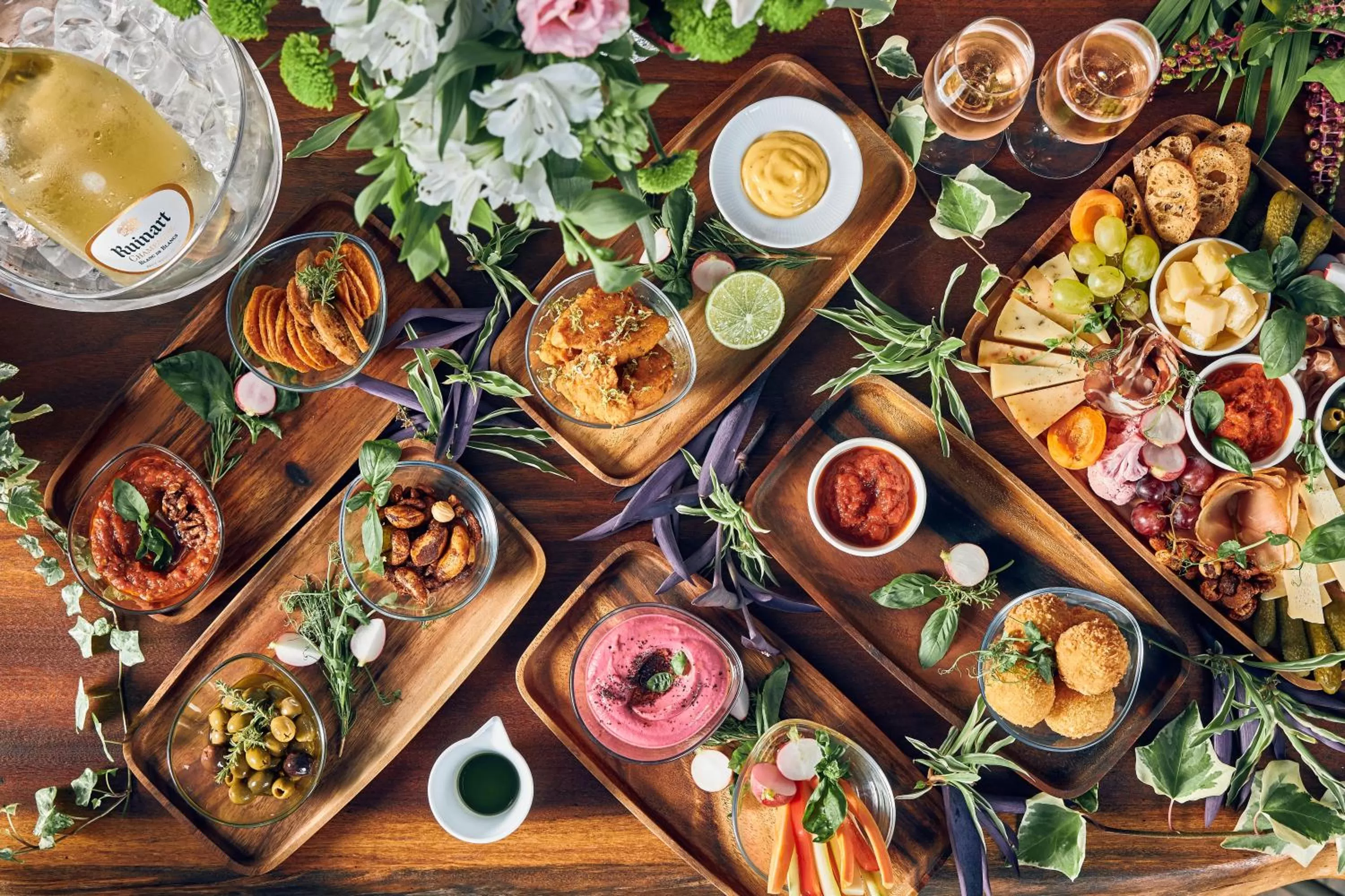 Restaurant/places to eat in La Fleur Boutique Hotel