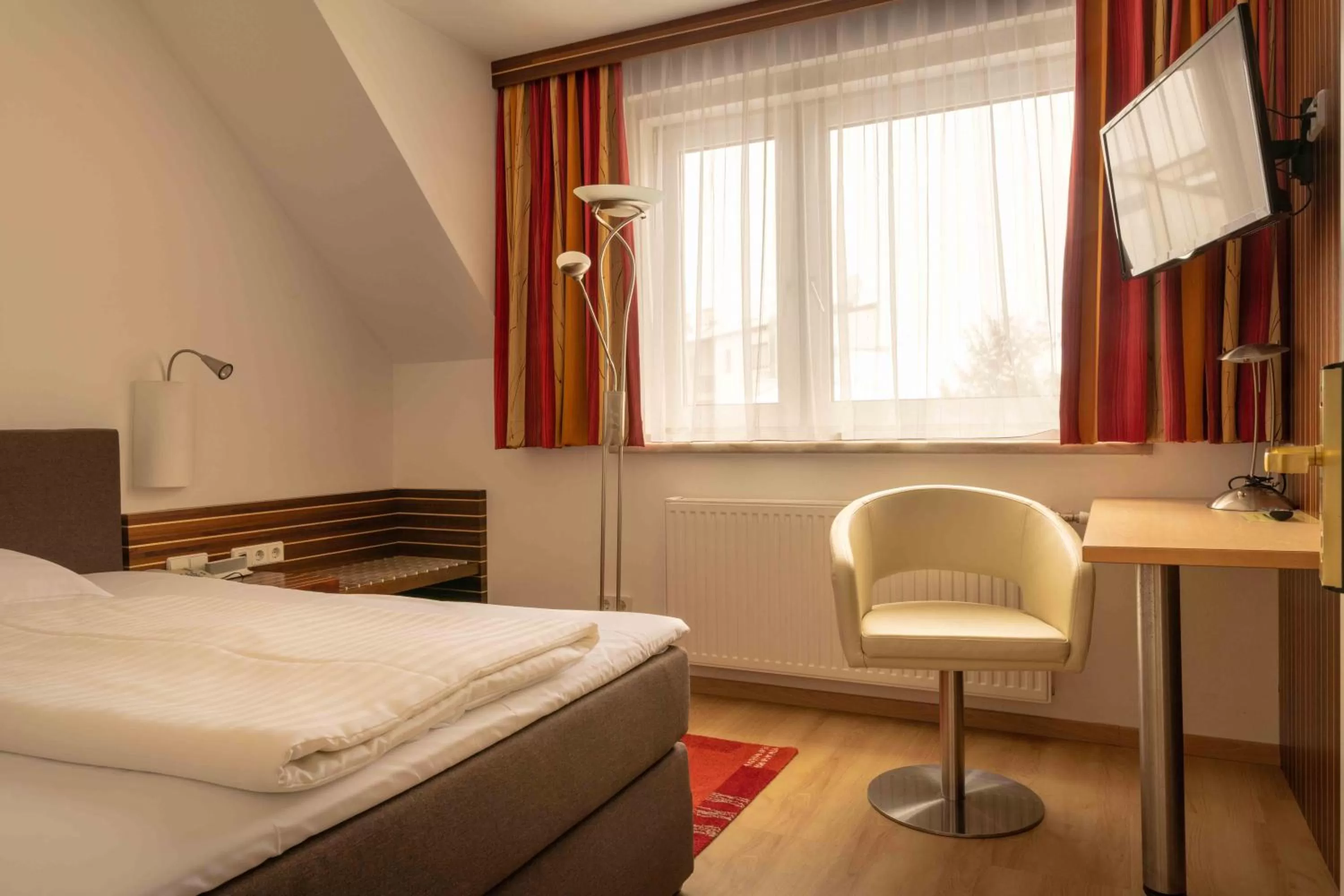 Photo of the whole room, Bed in Hotel Anker