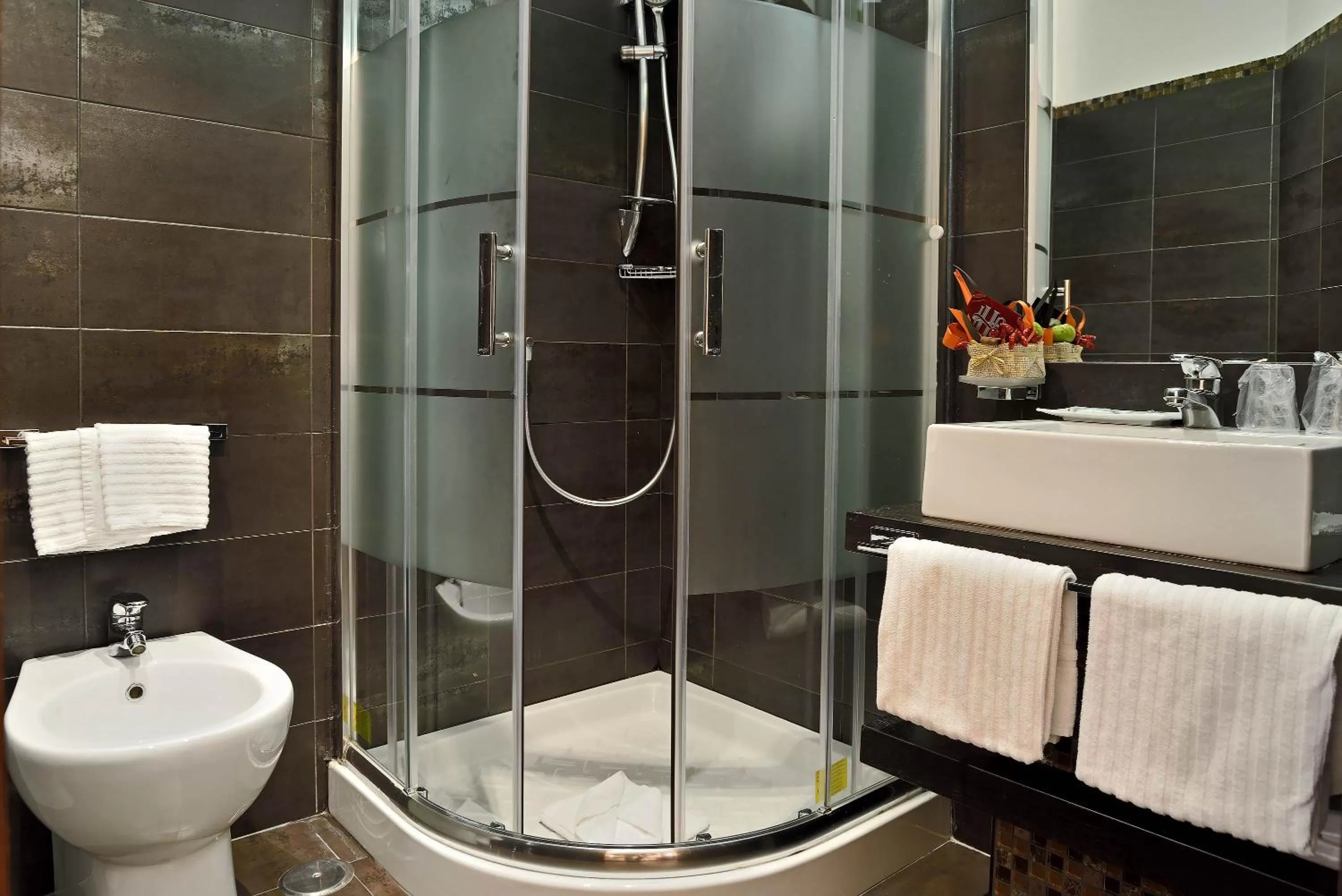 Shower in Catone District Hotel