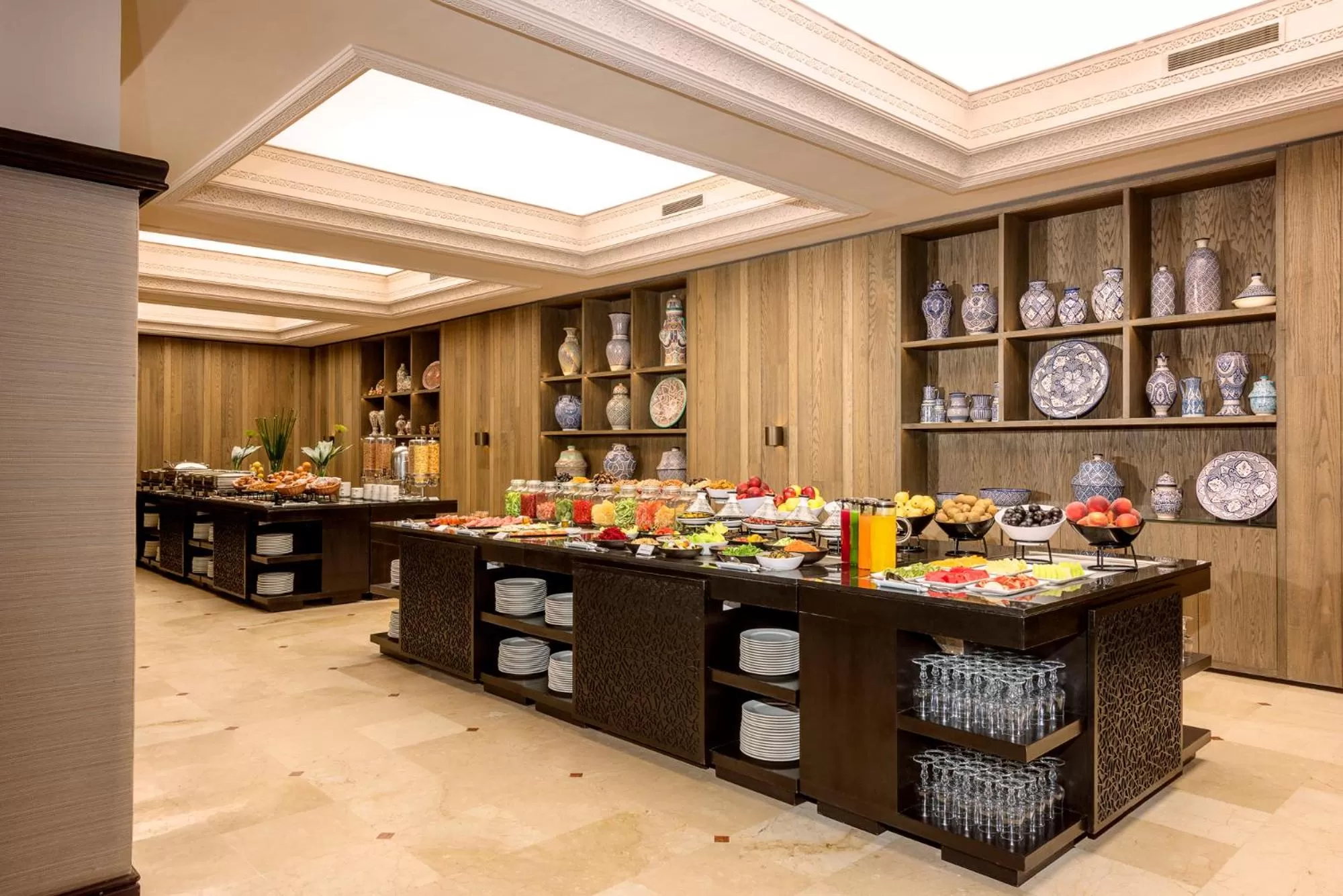 Restaurant/places to eat in La Tour Hassan Palace