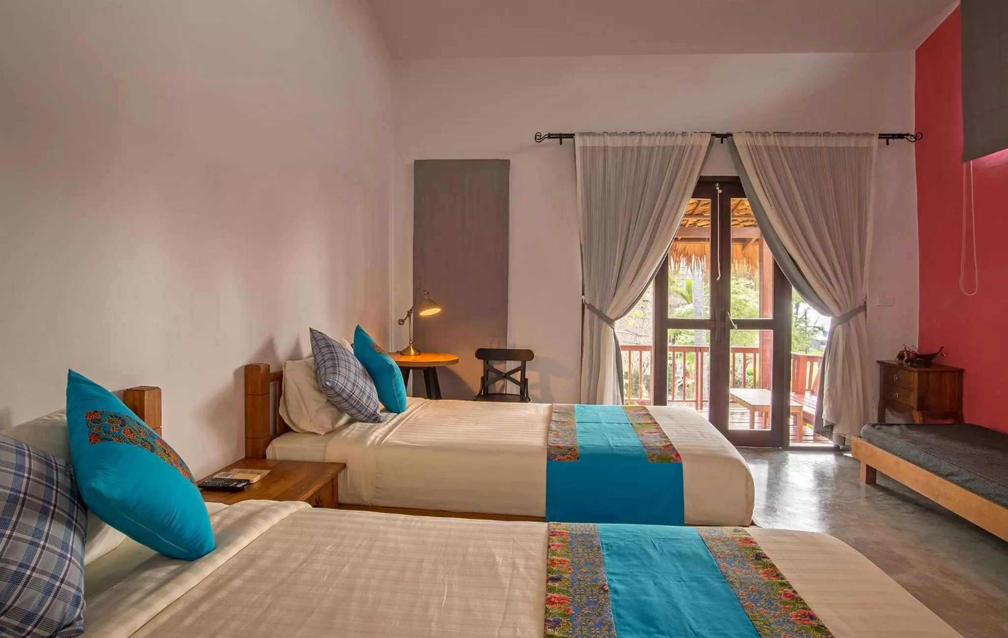 Bed in Islanda Hideaway Resort