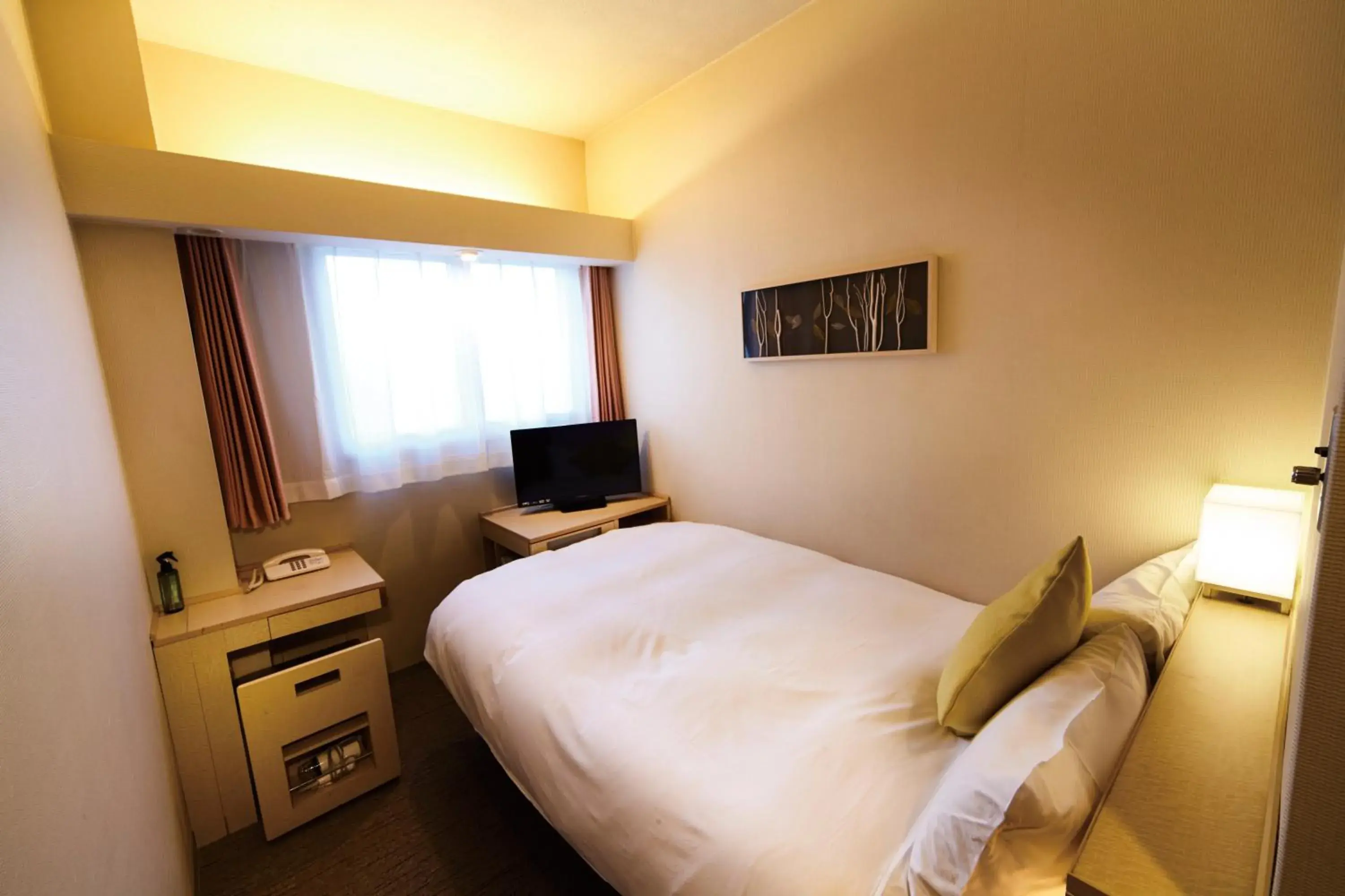 Small Double Room - single occupancy - Smoking in Tmark City Hotel Sapporo Small Double Room - single occupancy - Smoking in Tmark City Hotel Sapporo