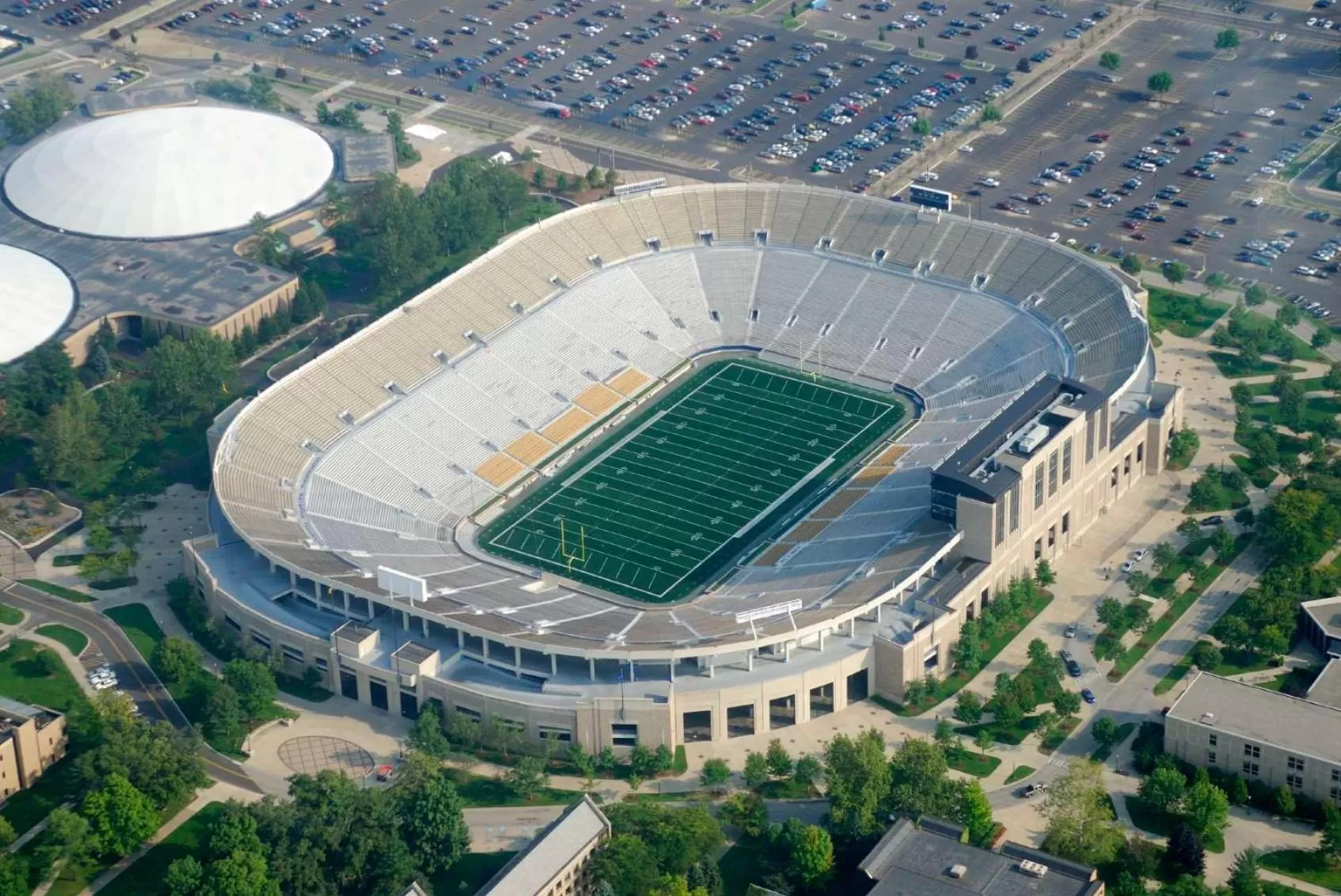 Sports in Hampton Inn & Suites South Bend