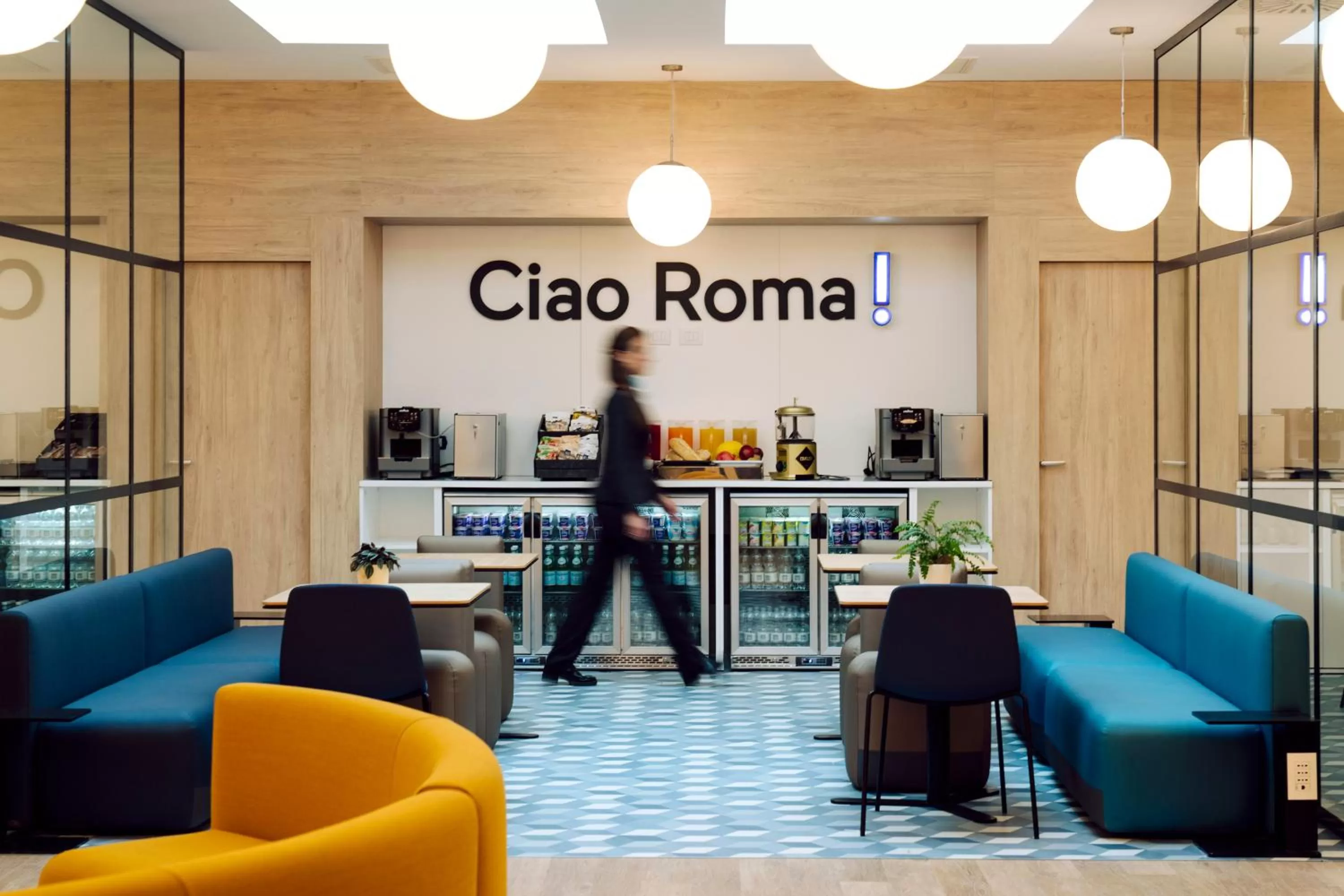 Lounge or bar in Air Rooms Rome Airport by HelloSky