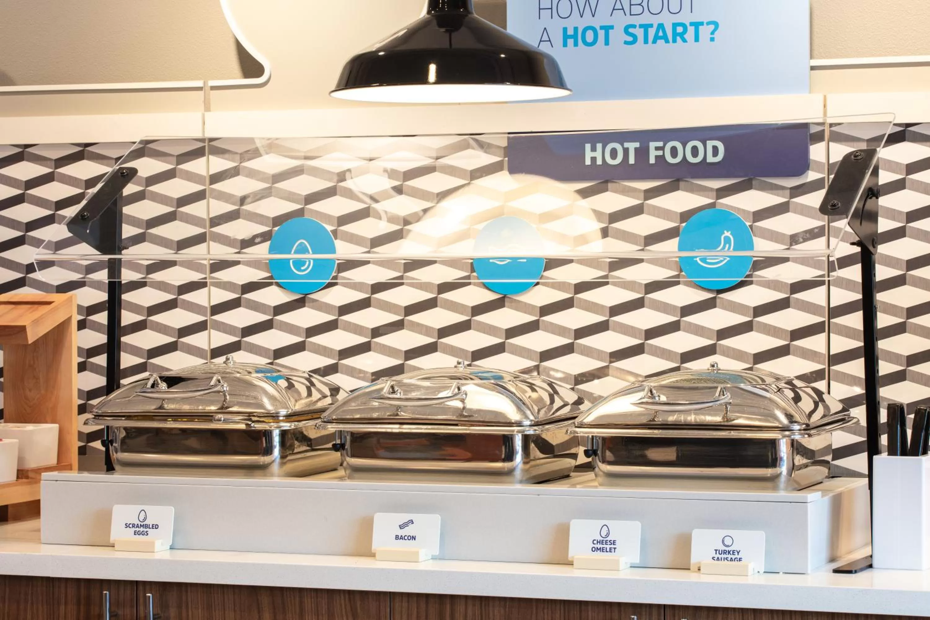 Food and drinks in Holiday Inn Express Bothell by IHG