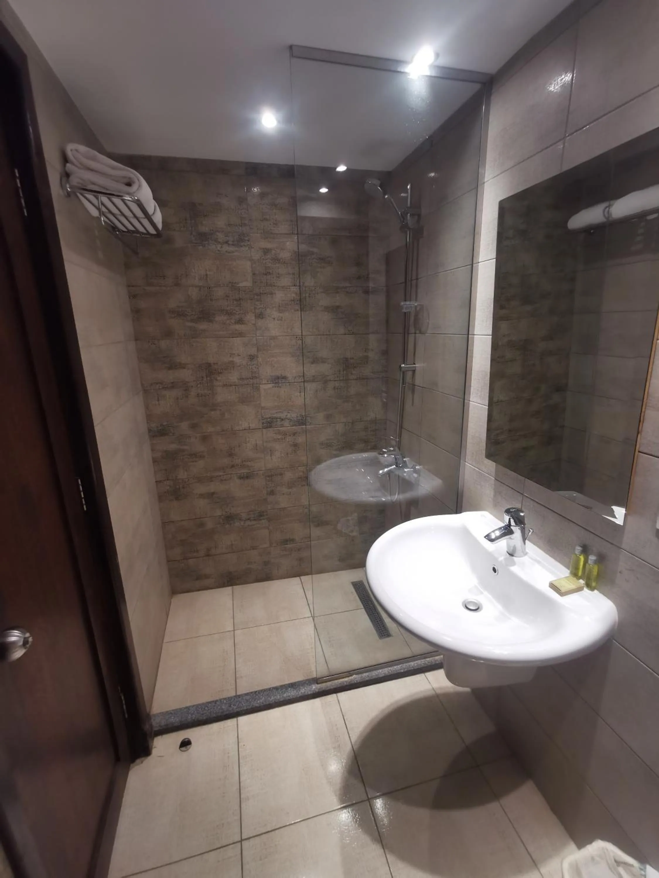 Bathroom in Green Plaza Inn '''Business &Families Only'''