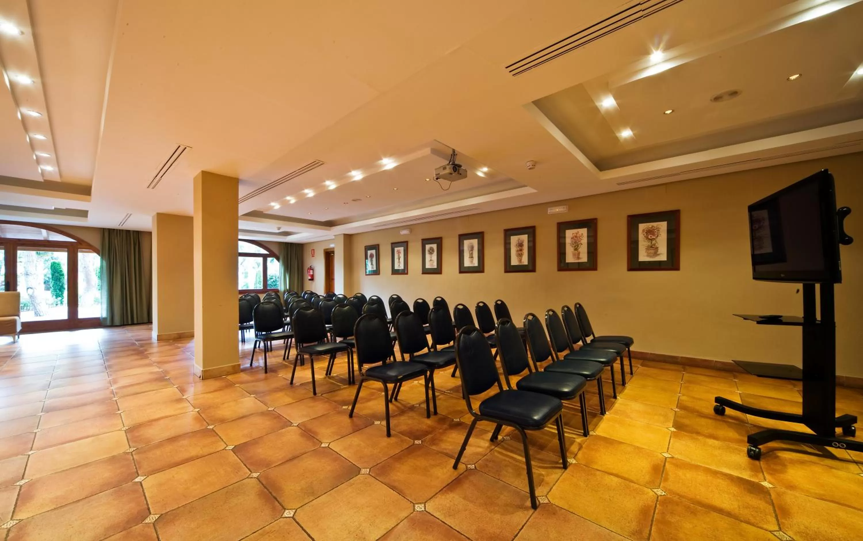 Business facilities in Intelier Bonaire