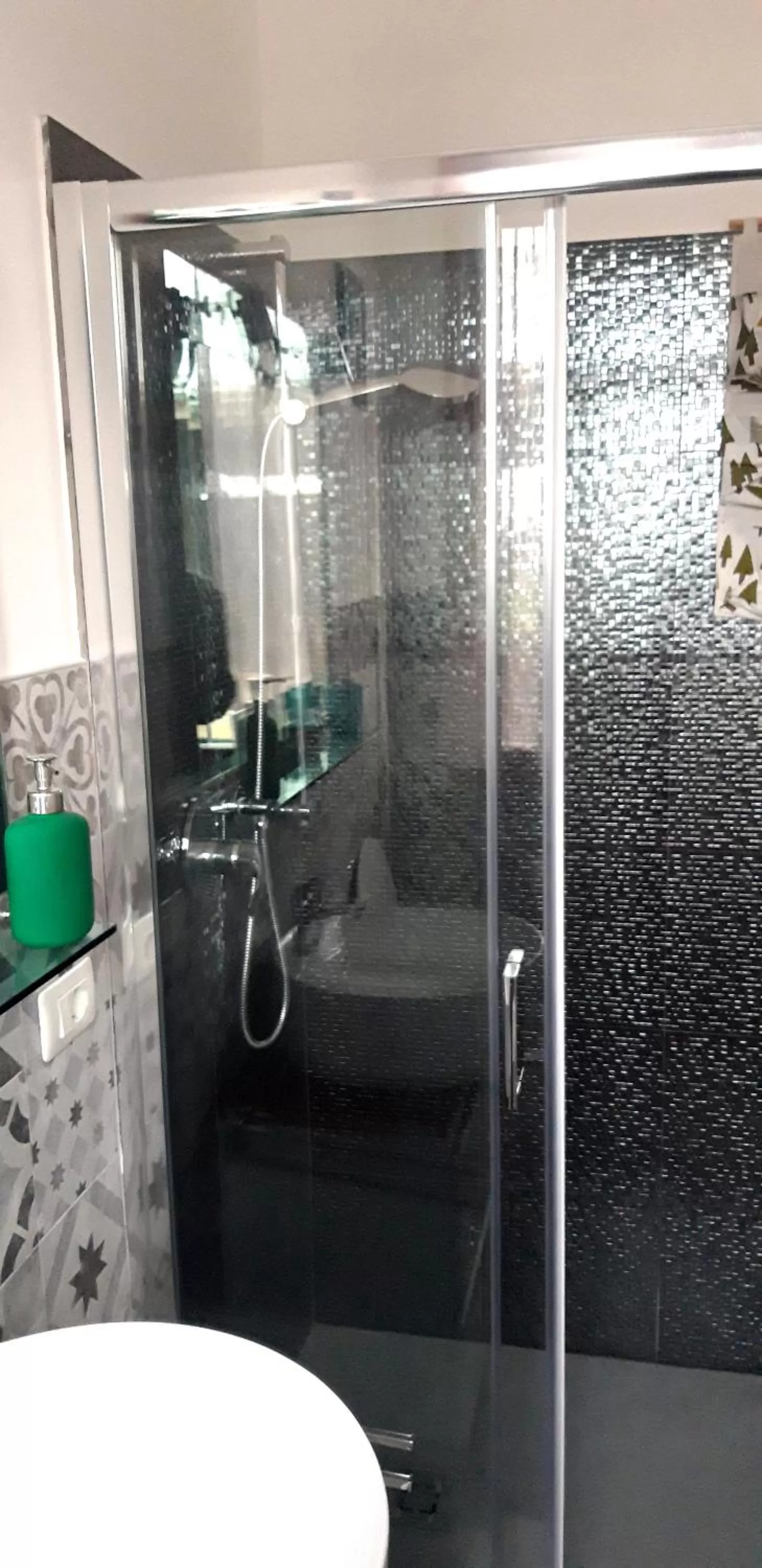 Bathroom in B&B Des Artistes