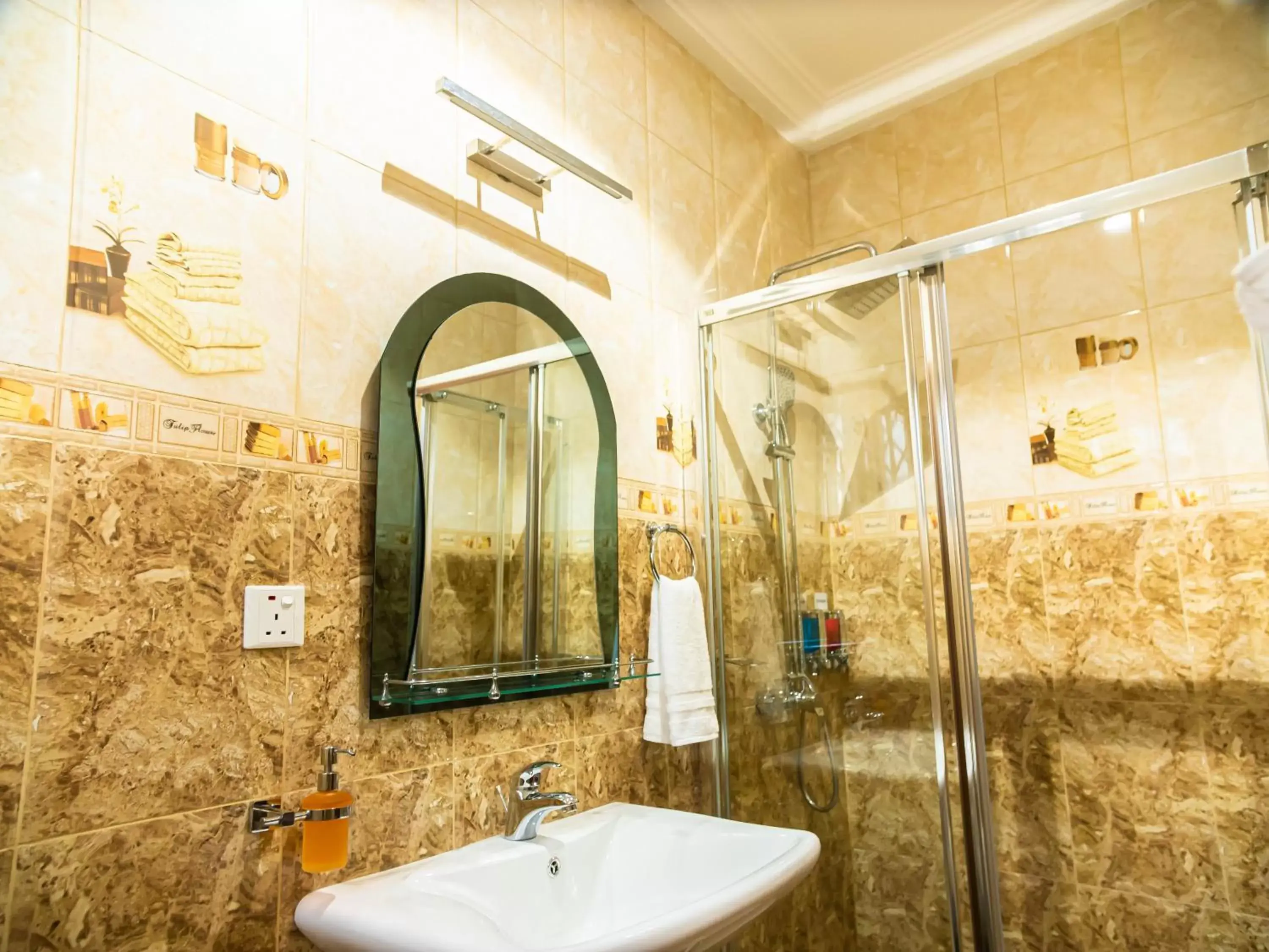 Economy Double Room in KoKo Palm Inn LTD Economy Double Room in KoKo Palm Inn LTD