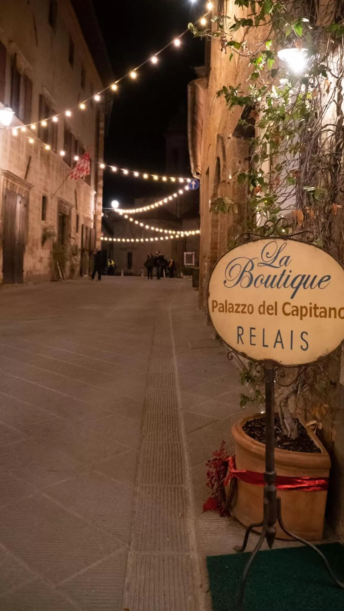 On-site shops in VILLA LIBERTY Boutique Hotel - Borgo Capitano Collection