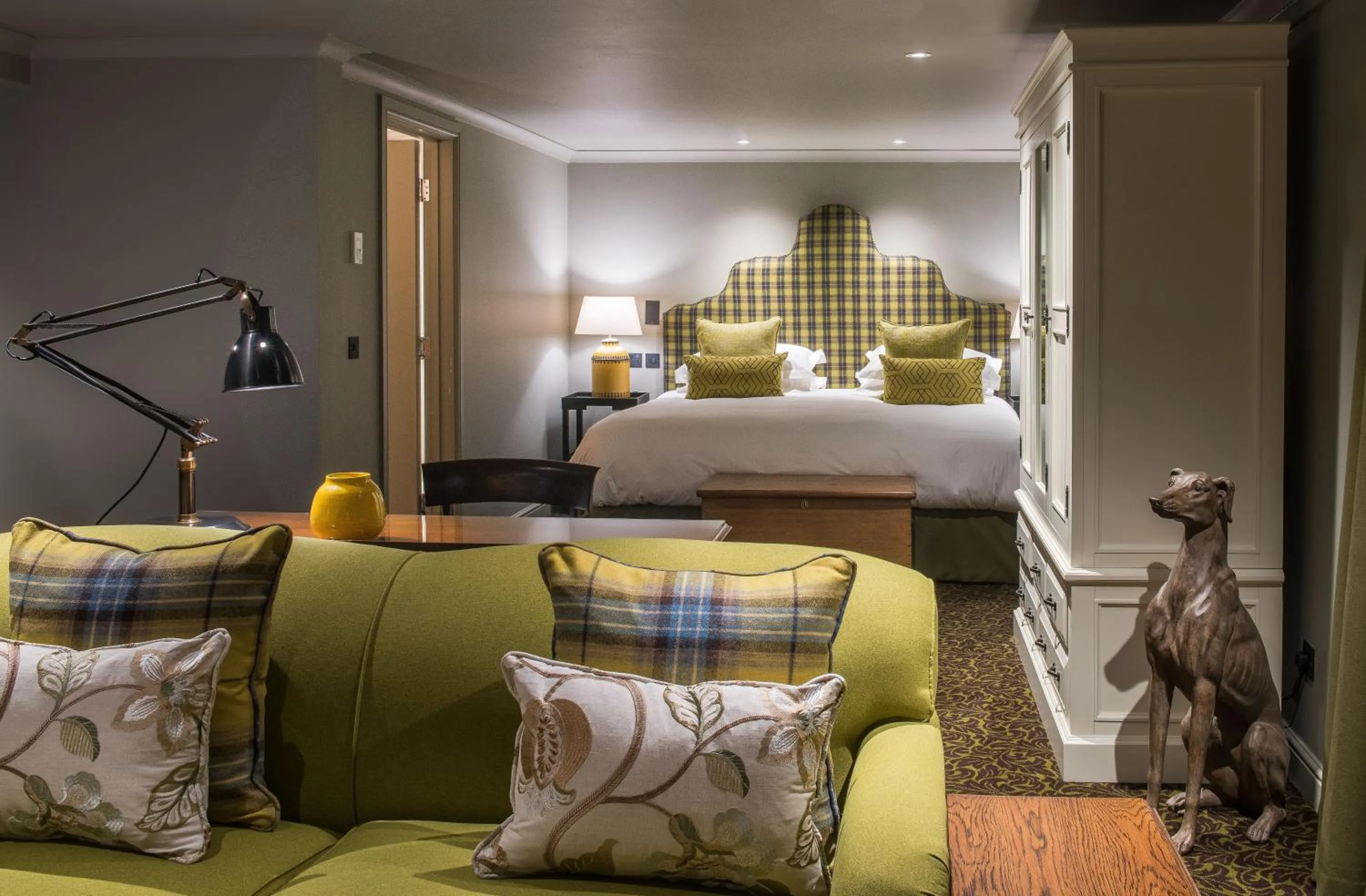 Bed in The Lygon Arms - an Iconic Luxury Hotel