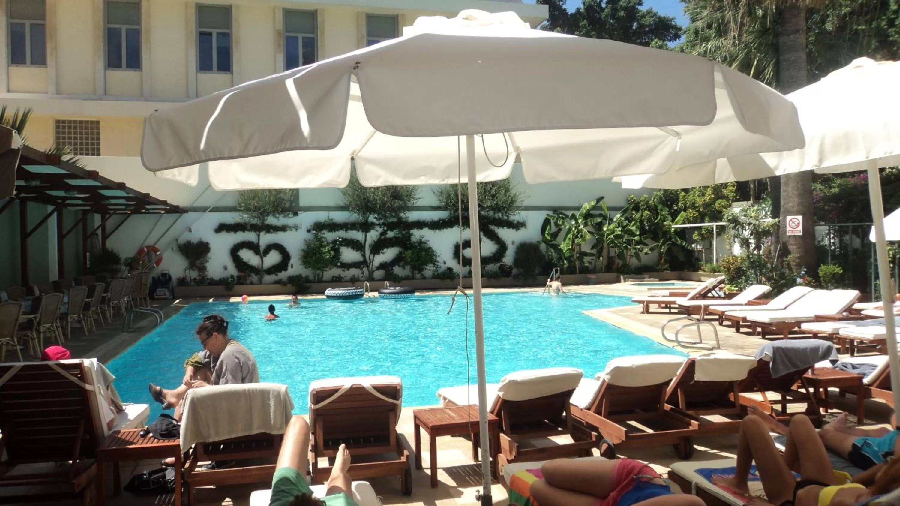 People in Best Western Plus Hotel Plaza