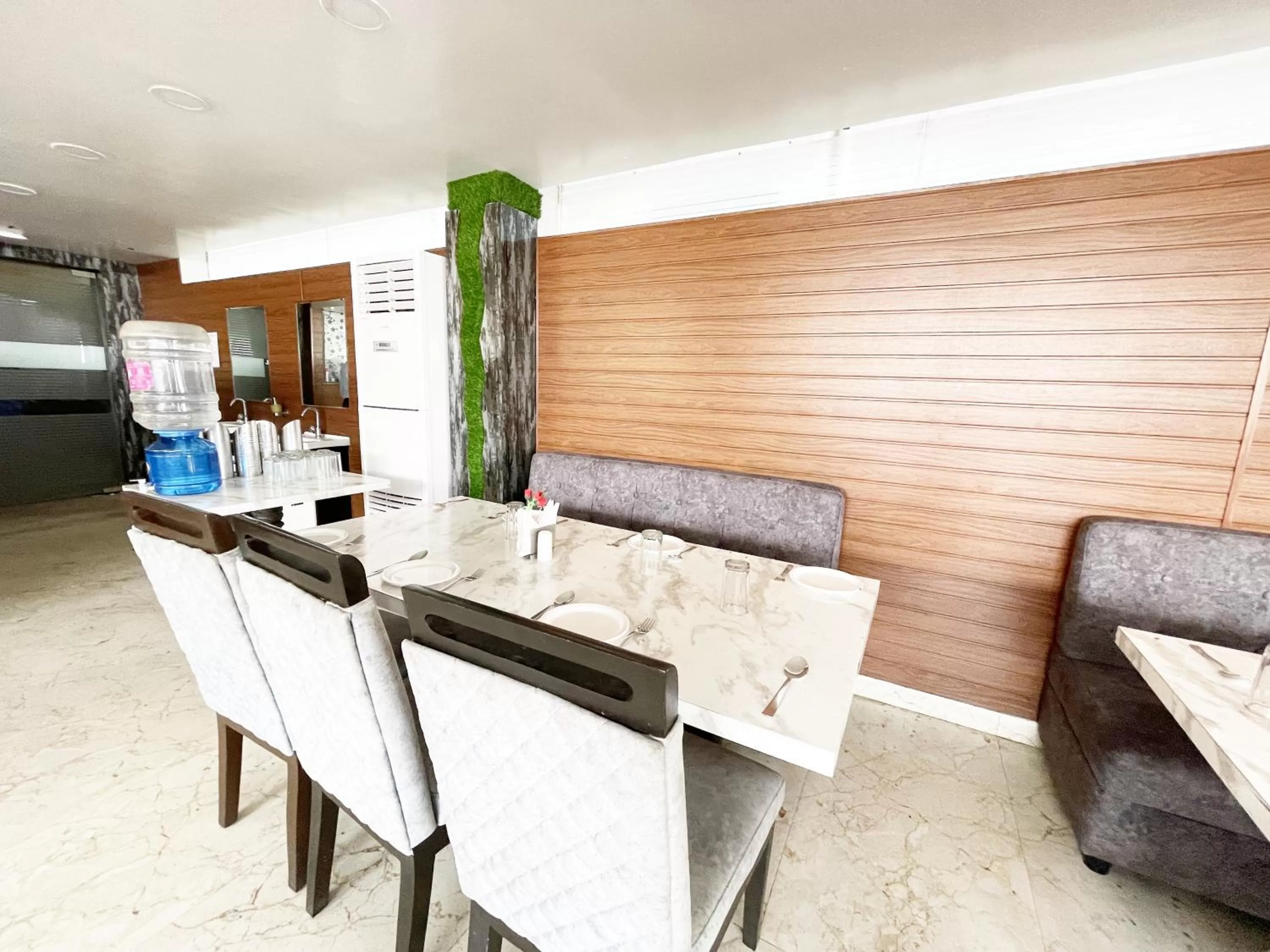 Hotel TBS sea view ! Puri