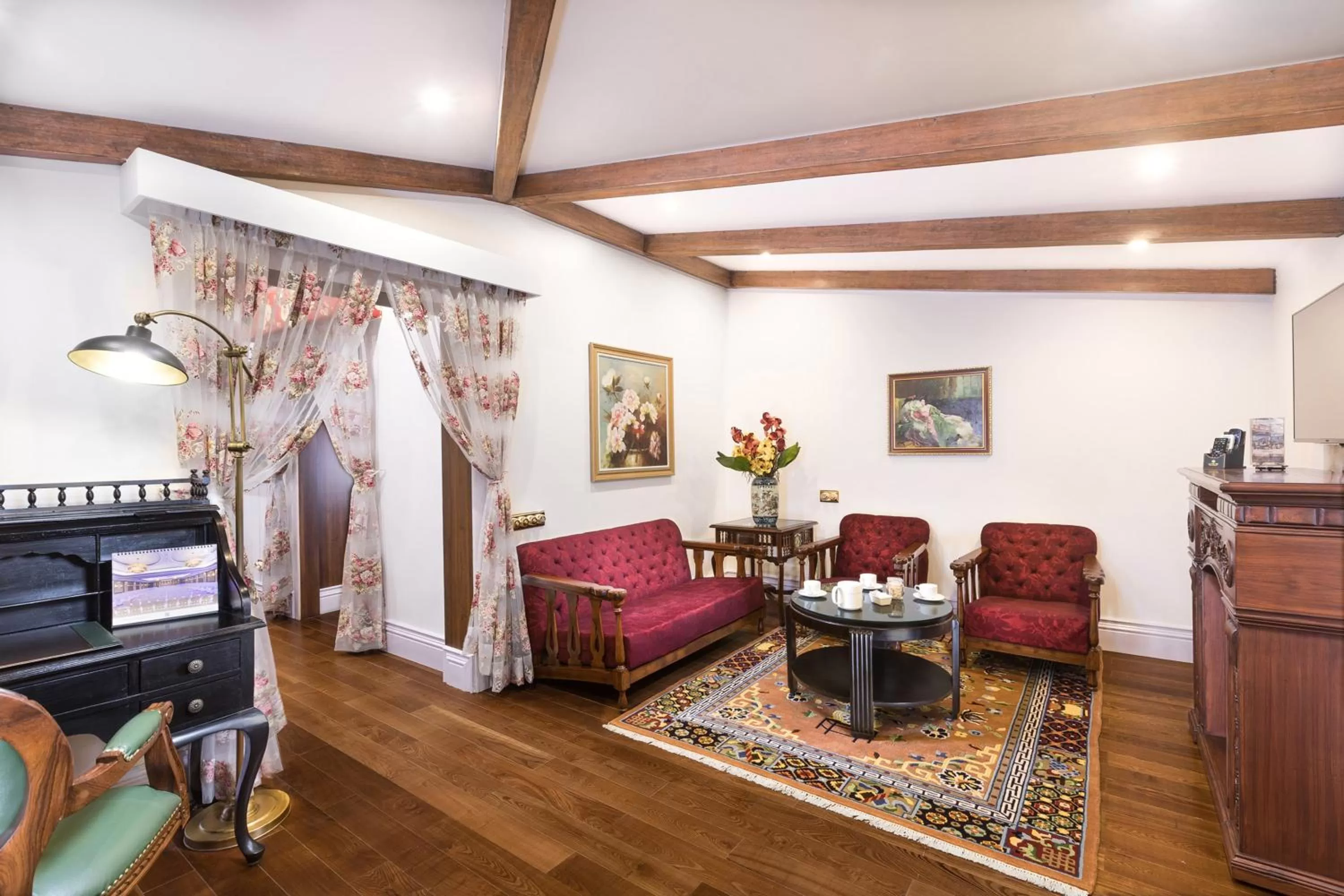 TV and multimedia in MAYFAIR Himalayan Spa Resort