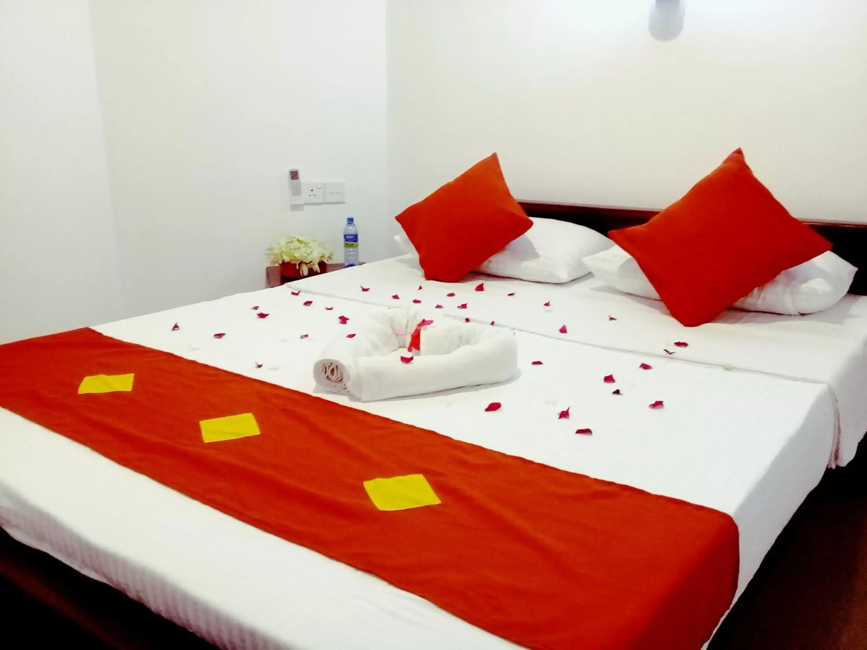 Deluxe Double Room - single occupancy in Green Edge Residences Deluxe Double Room - single occupancy in Green Edge Residences