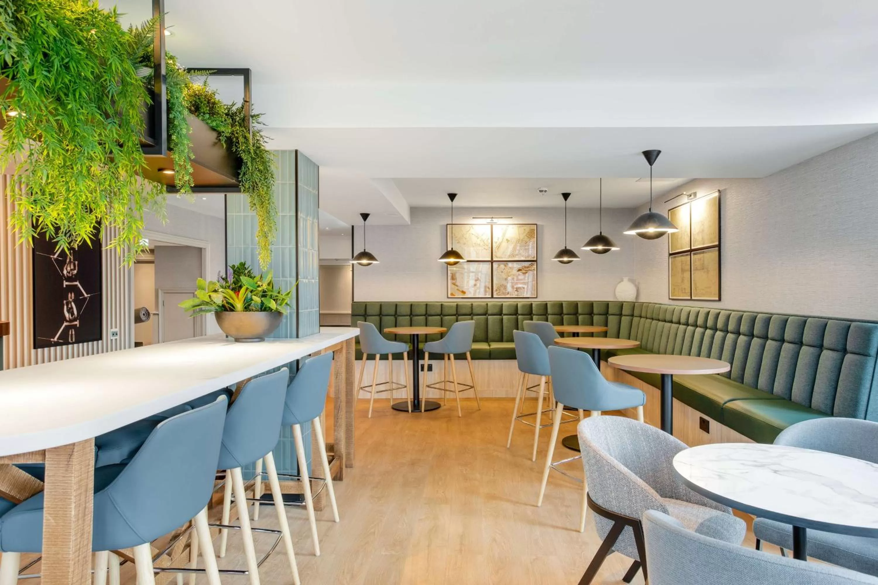 Restaurant/places to eat in Radisson Hotel York