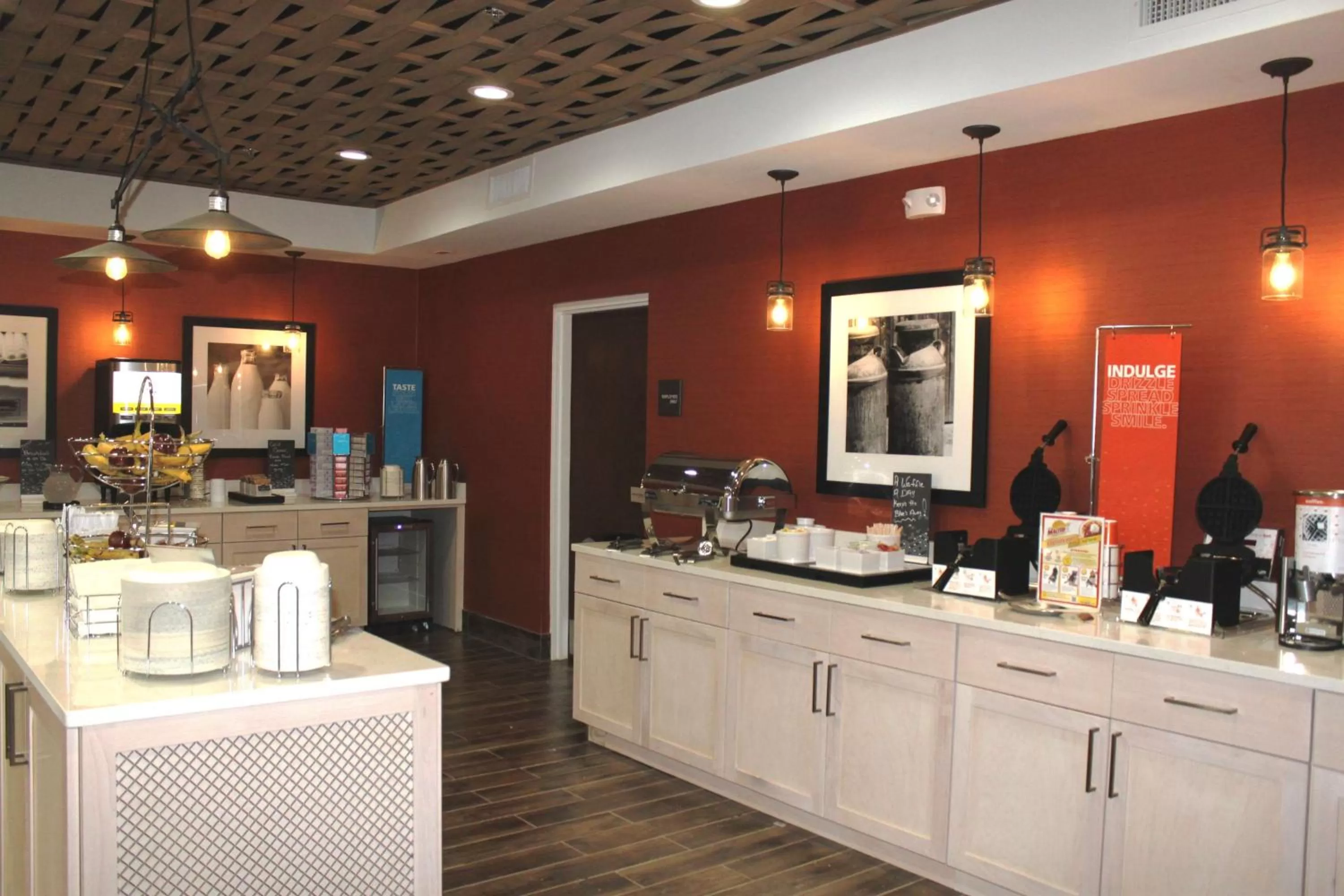 Breakfast in Hampton Inn Forsyth