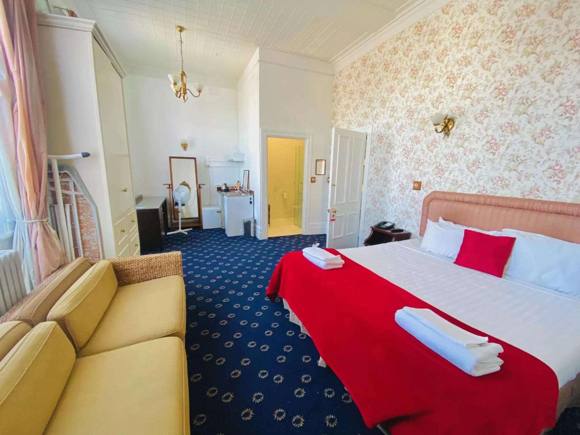 Bed in The Esplanade Hotel