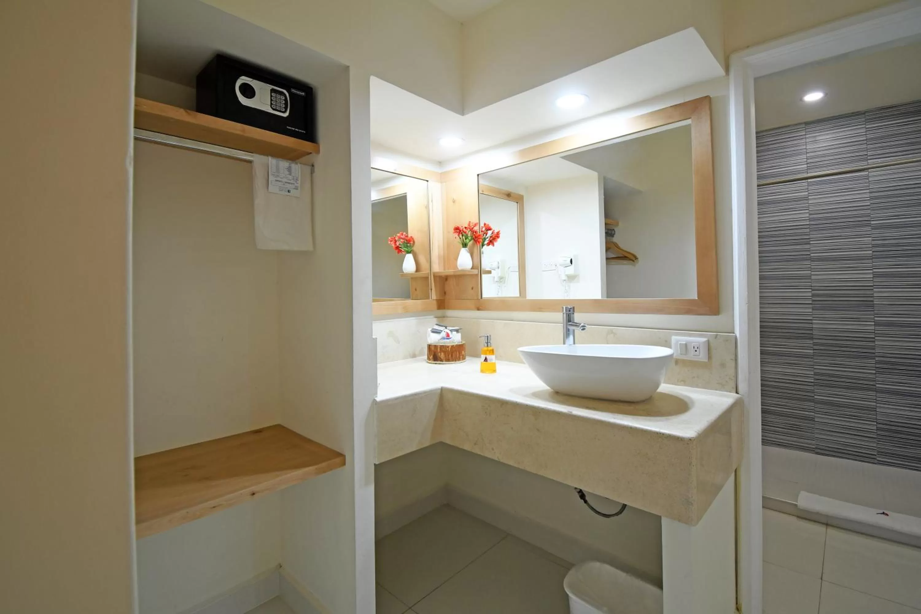 Bathroom in The Westmarine Waterfront Hotel