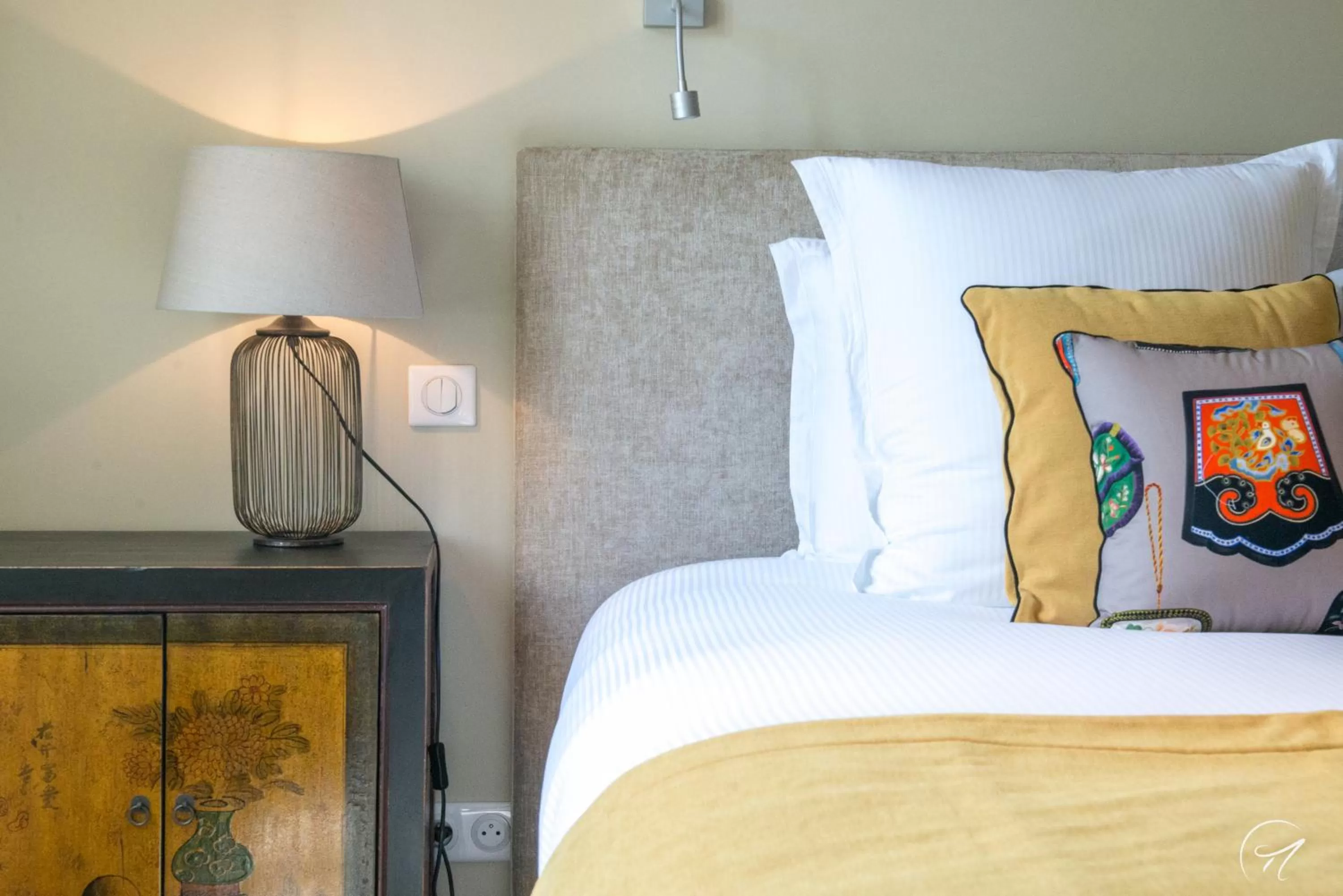 Decorative detail, Bed in Les Suites du Champagne de Venoge