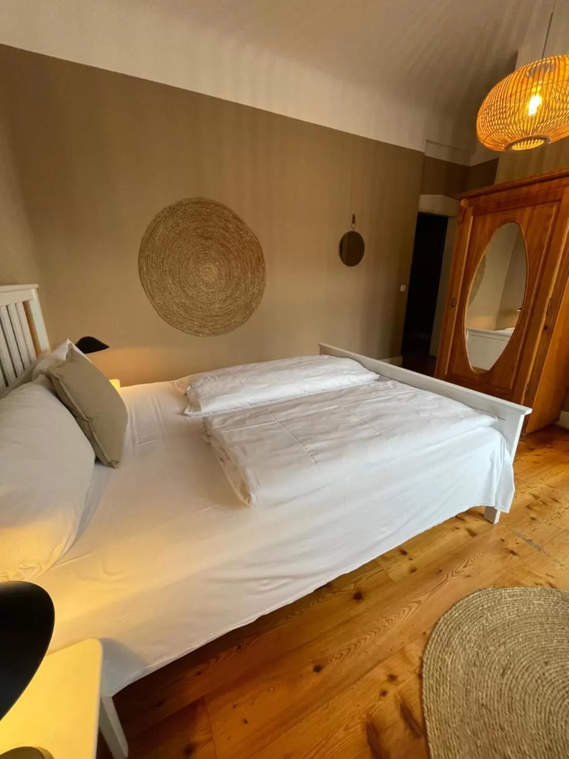 Photo of the whole room, Bed in AUERSTEIN-Hotels auerstein & auerstein-mono