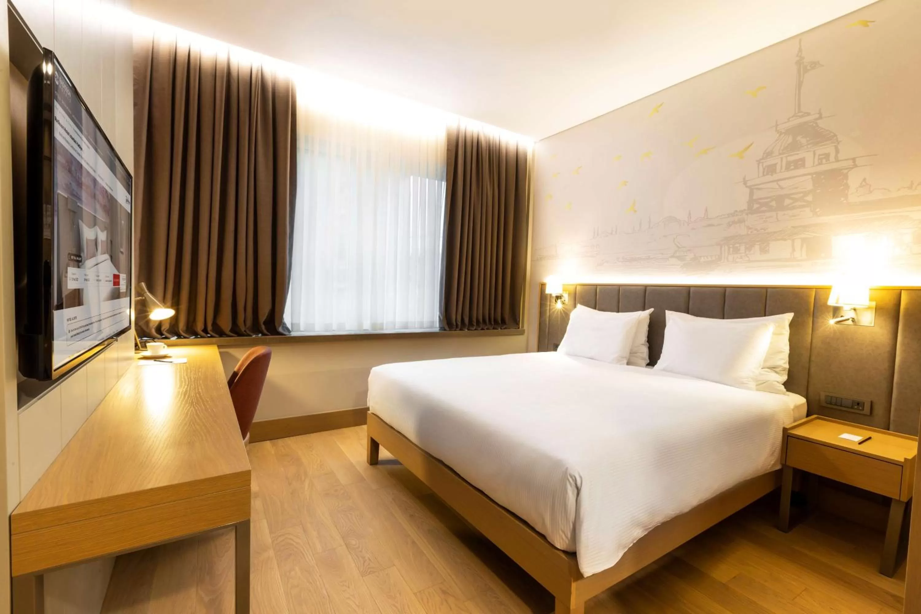 Bedroom, Bed in Radisson Hotel Istanbul Harbiye