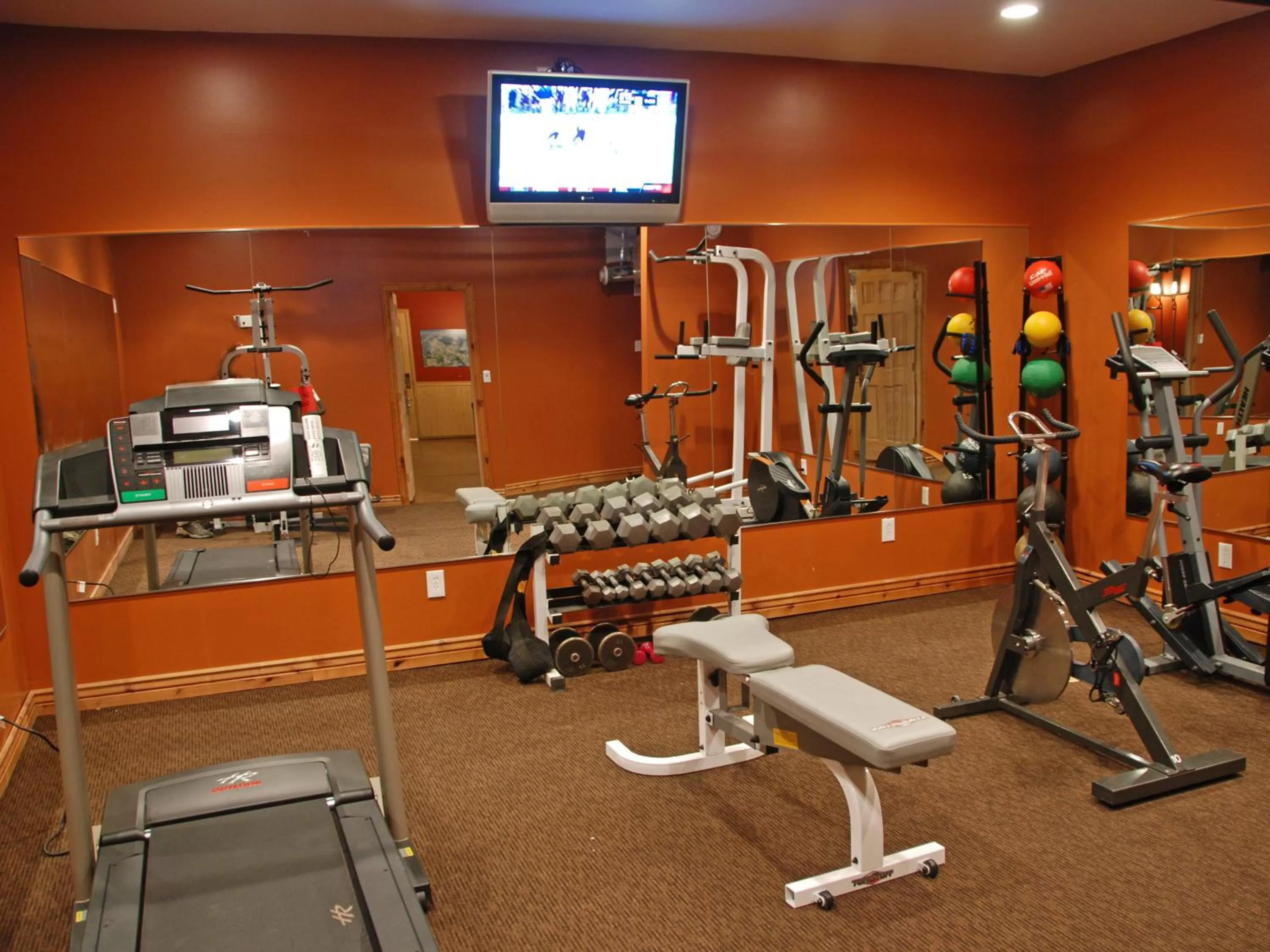Fitness centre/facilities in Treasure Mountain Inn